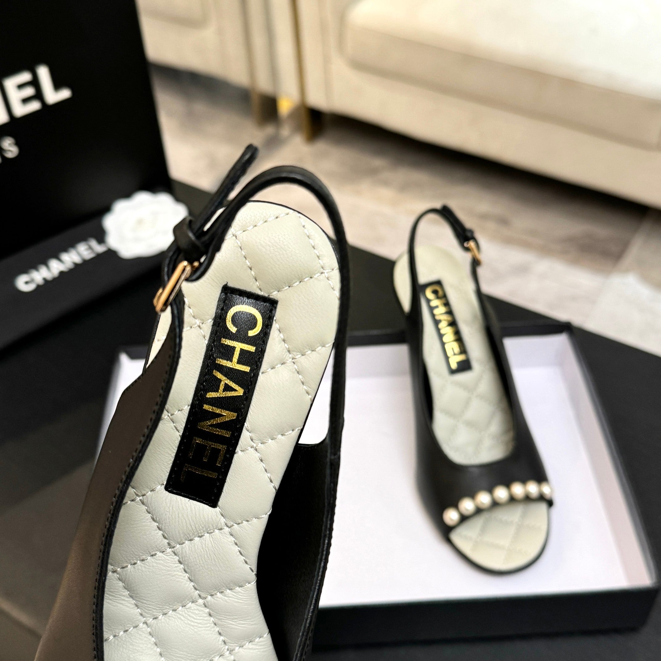 CC 26A Pearl Slingback Black Lambskin 672990