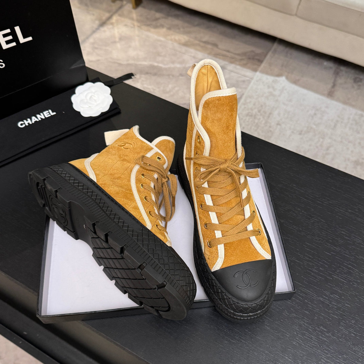 CC 26s High-Top Trainer Sneakers Yellow Suede Leather 106820
