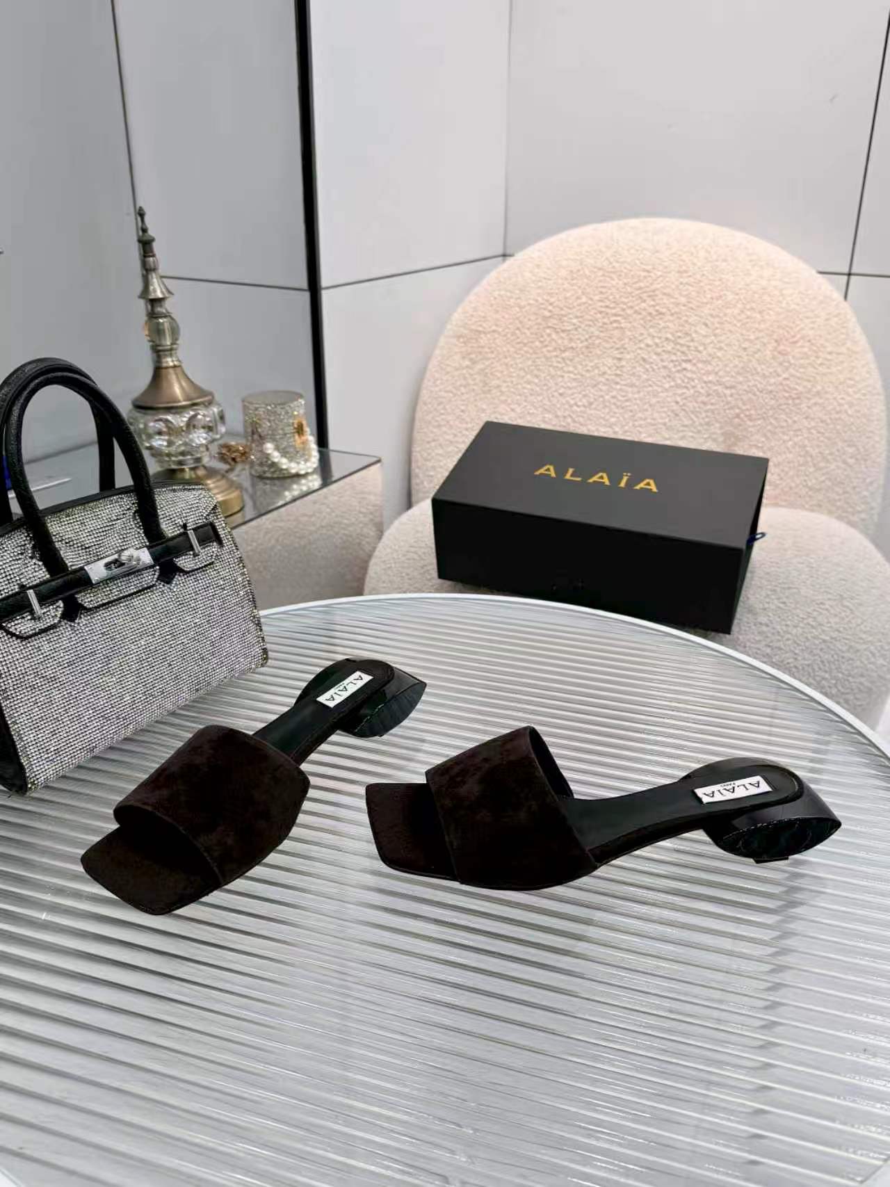 Alaia Suede Ellipse Mules 3cm Dark Brown Suede 986458