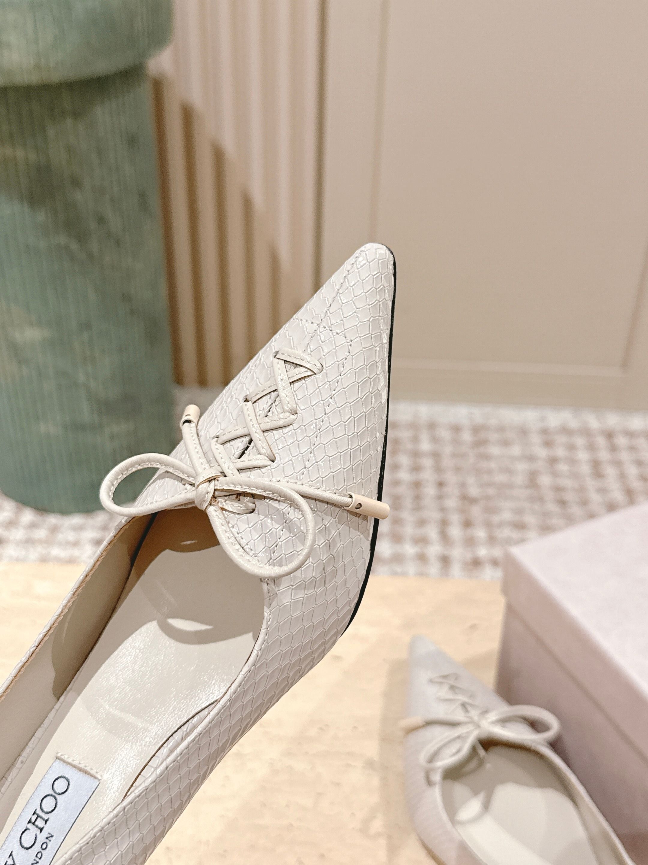 Jimmy Scarlett Snake Embossed Pumps 50mm White Cowhide 431852