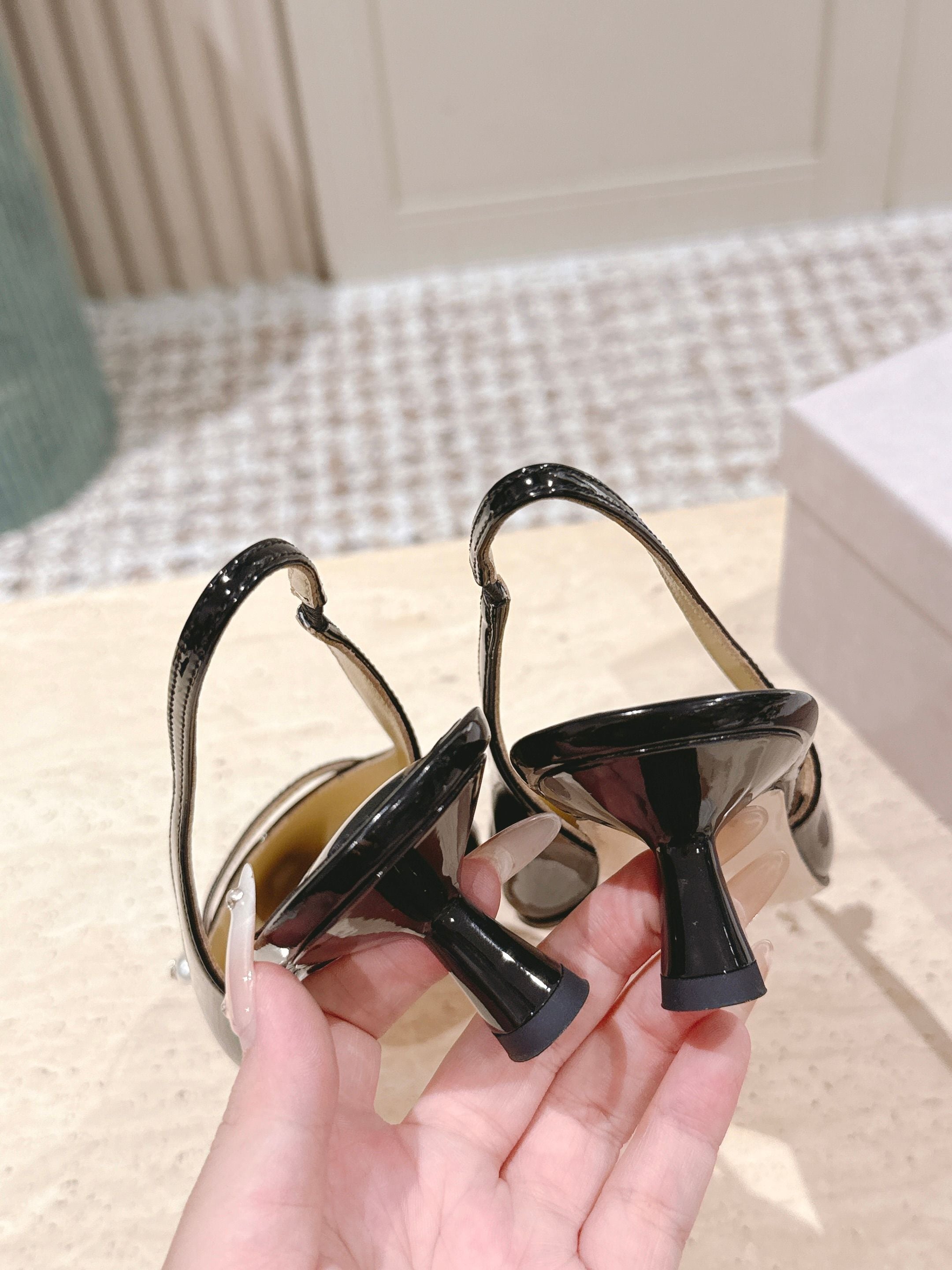 Jimmy 25 Amita Slingback 45mm Black Patent Leather 431858