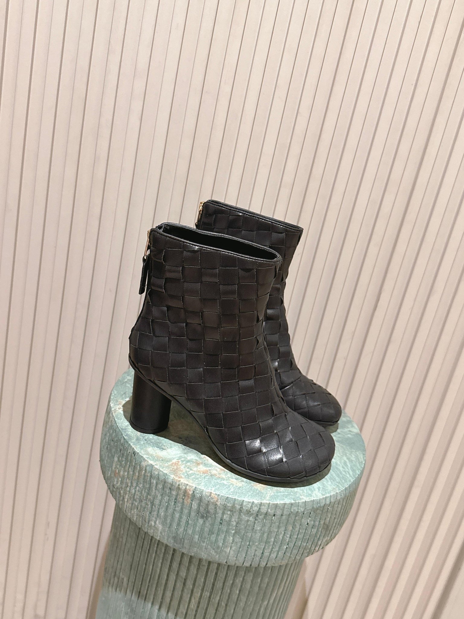 BV 26s Boots 8.5cm Dark Brown Intrecciato Lambskin