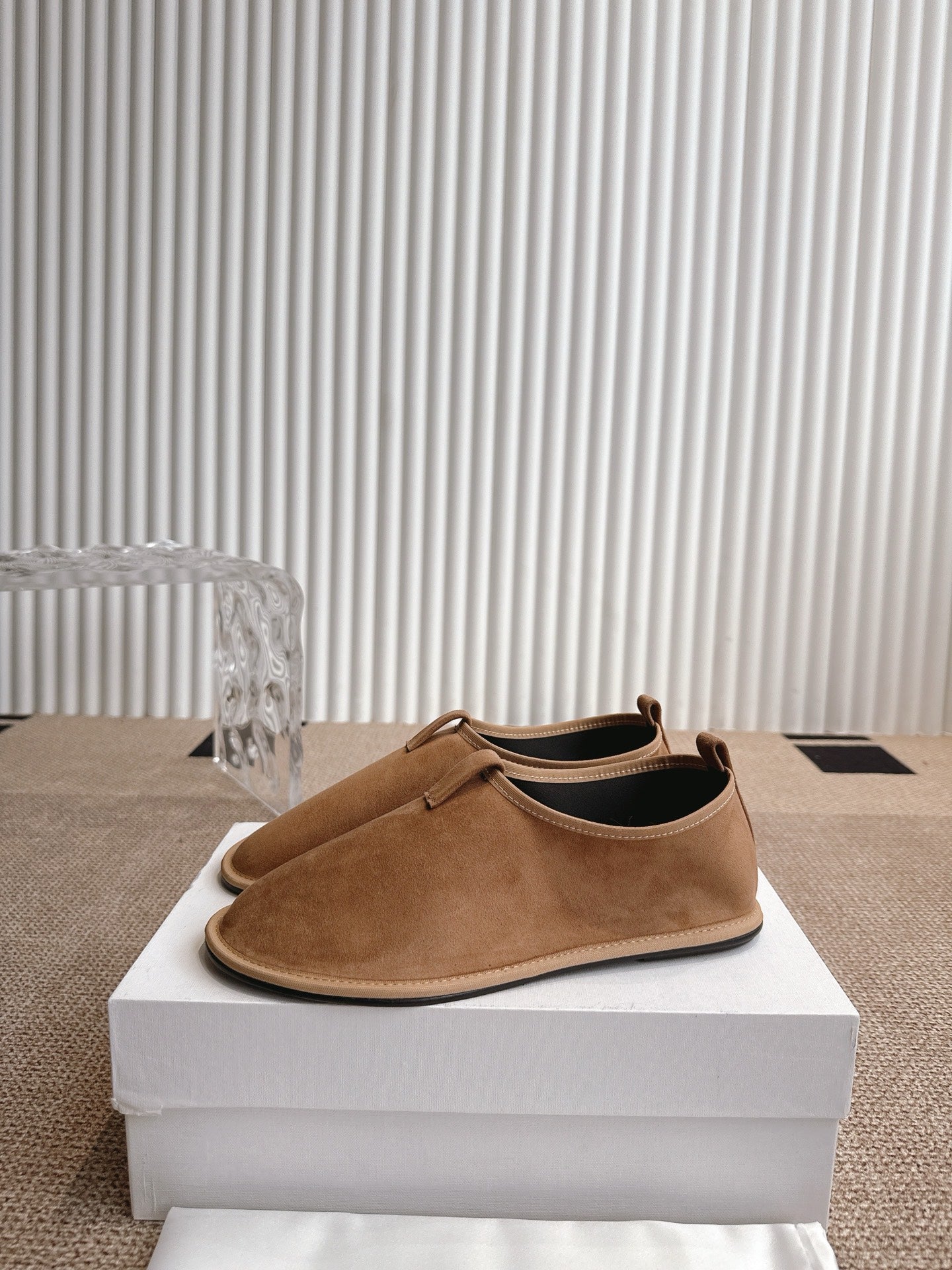 The Row 25ss Flat Shoes Light Brown Suede 443301
