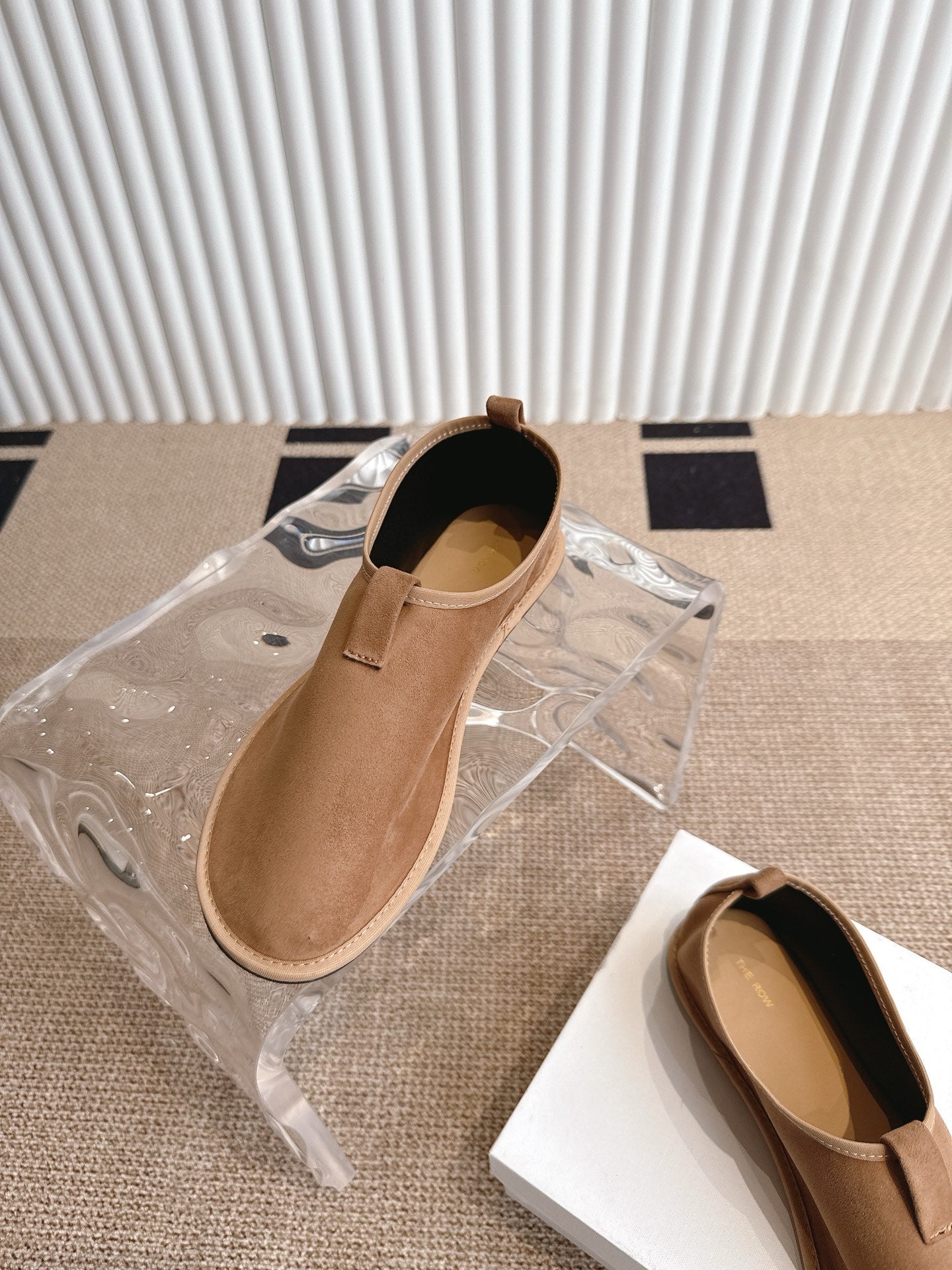 The Row 25ss Flat Shoes Light Brown Suede 443301