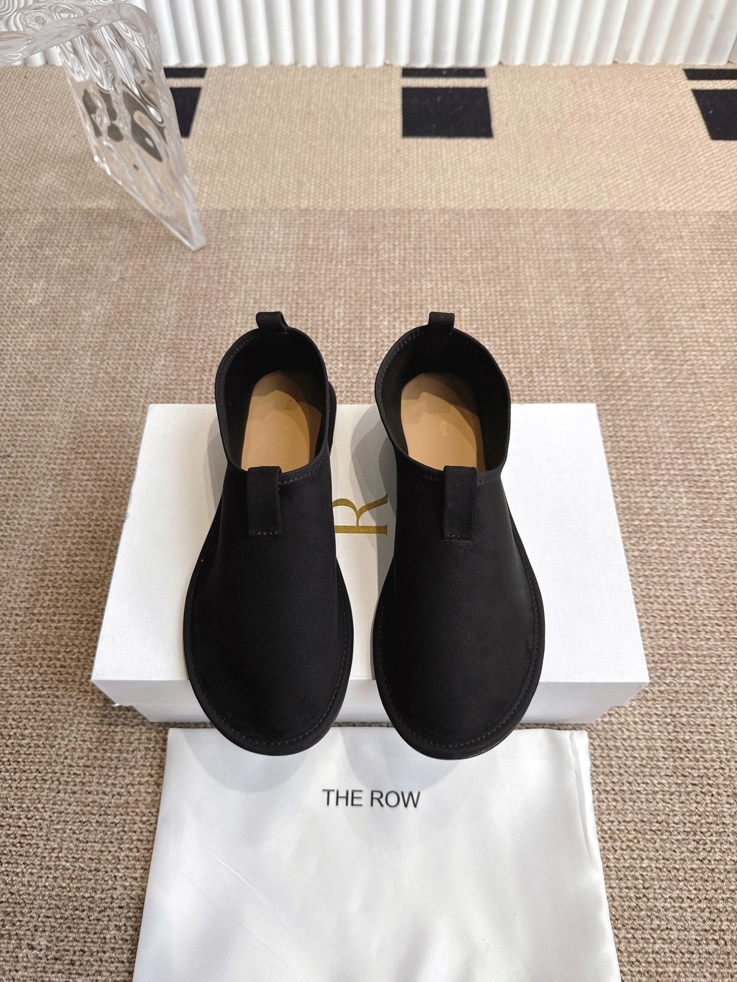 The Row 25ss Flat Shoes Black Suede 443300