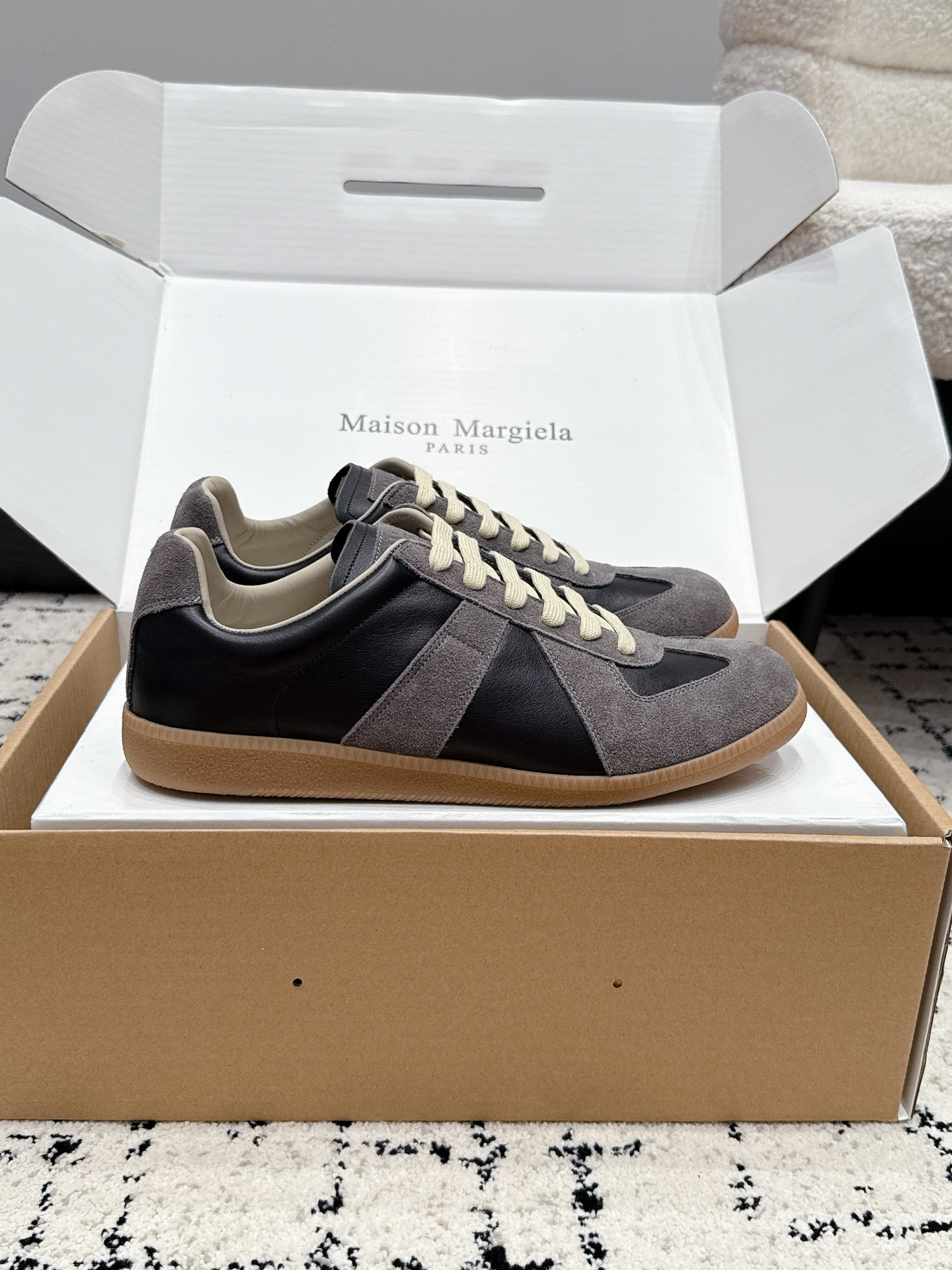 MM6 Replica Casual Sneaker Black Grey Sheepskin Suede 881187