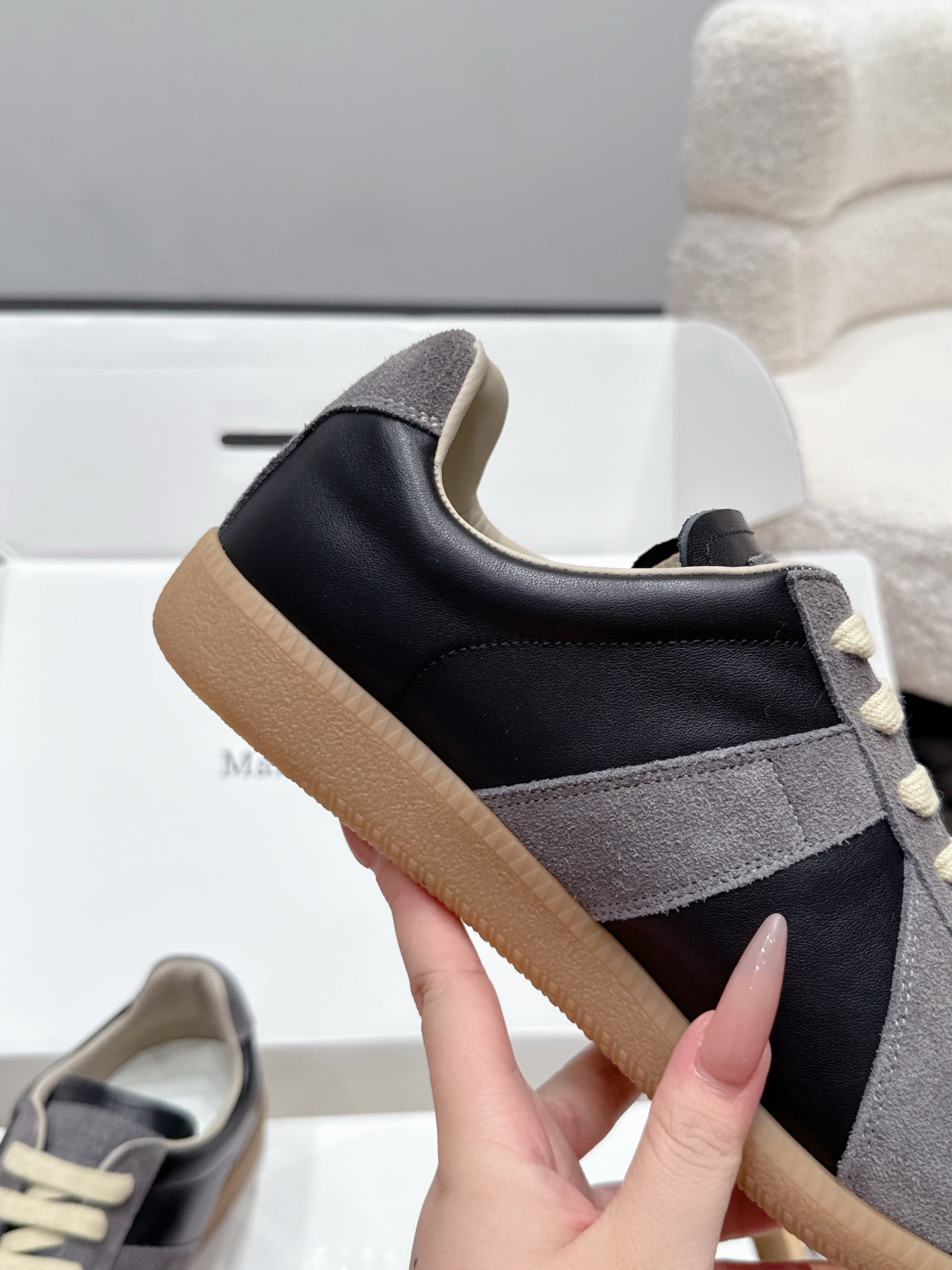 MM6 Replica Casual Sneaker Black Grey Sheepskin Suede 881187