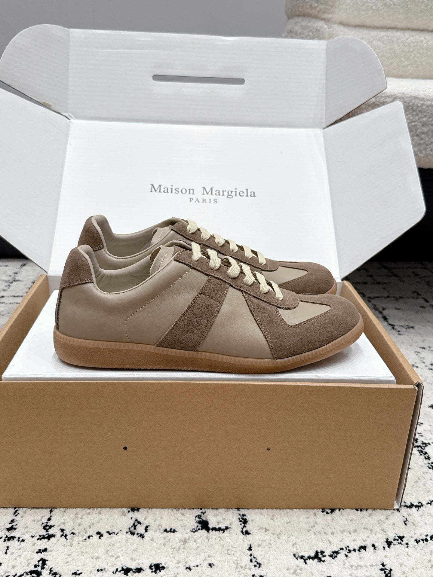 MM6 Replica Casual Sneaker Beige Brown Sheepskin Suede 881193