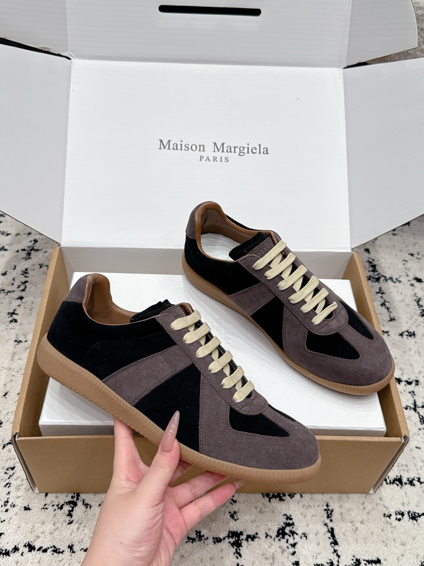MM6 Replica Casual Sneaker Coffee Black Suede 881198