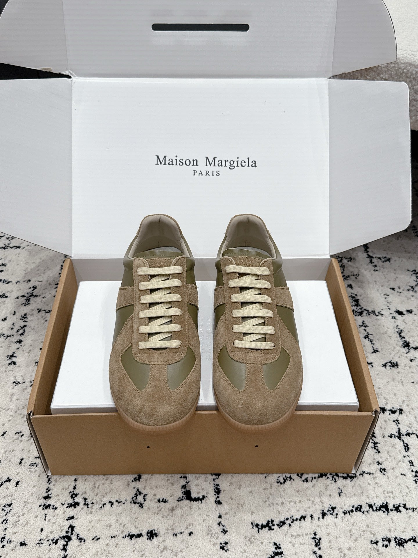 MM6 Replica Casual Sneaker Taupe Sheepskin Suede 881202