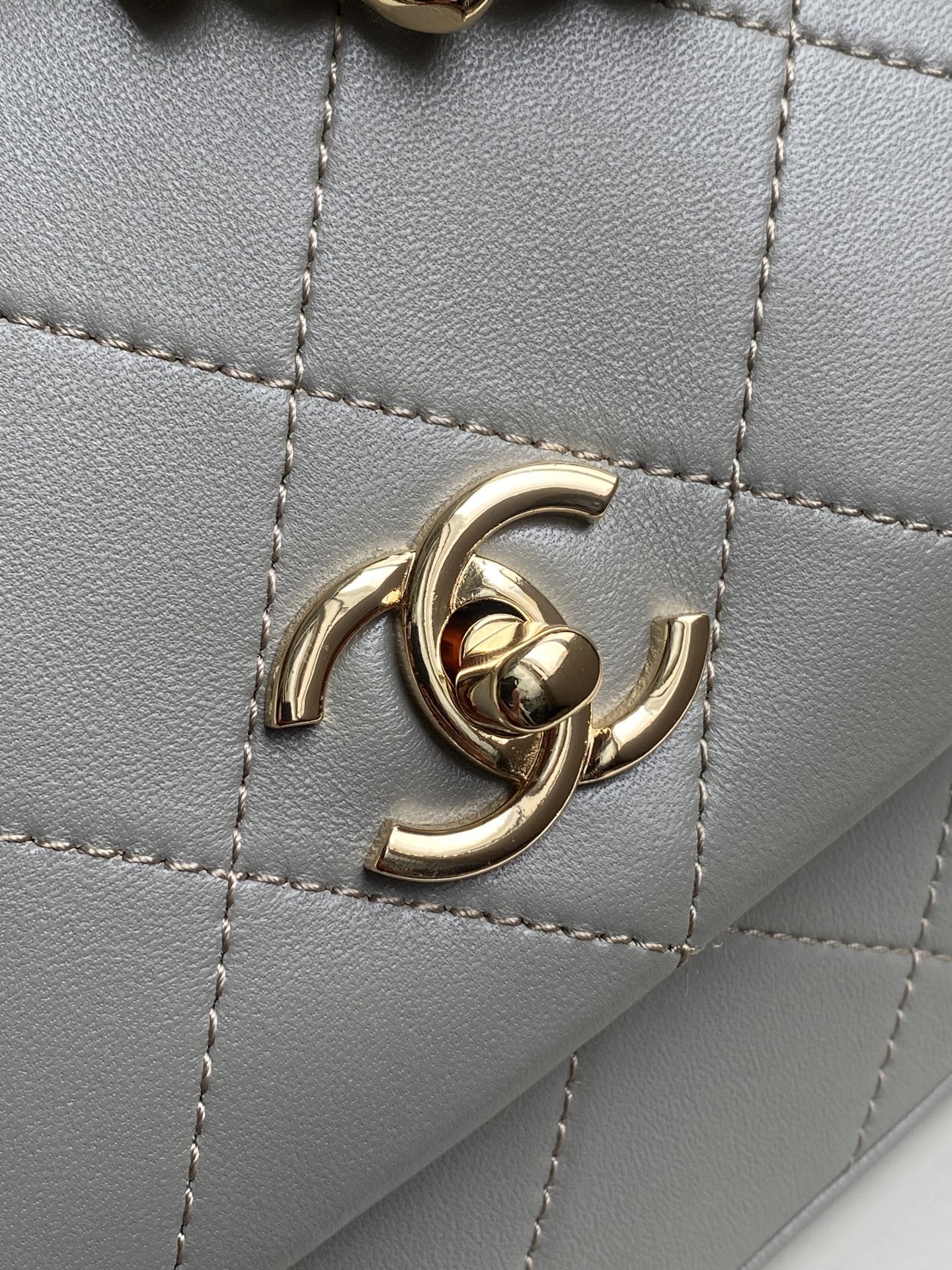 CC 26P AS6112 Flap Bag 25cm Gray Quited Lambskin