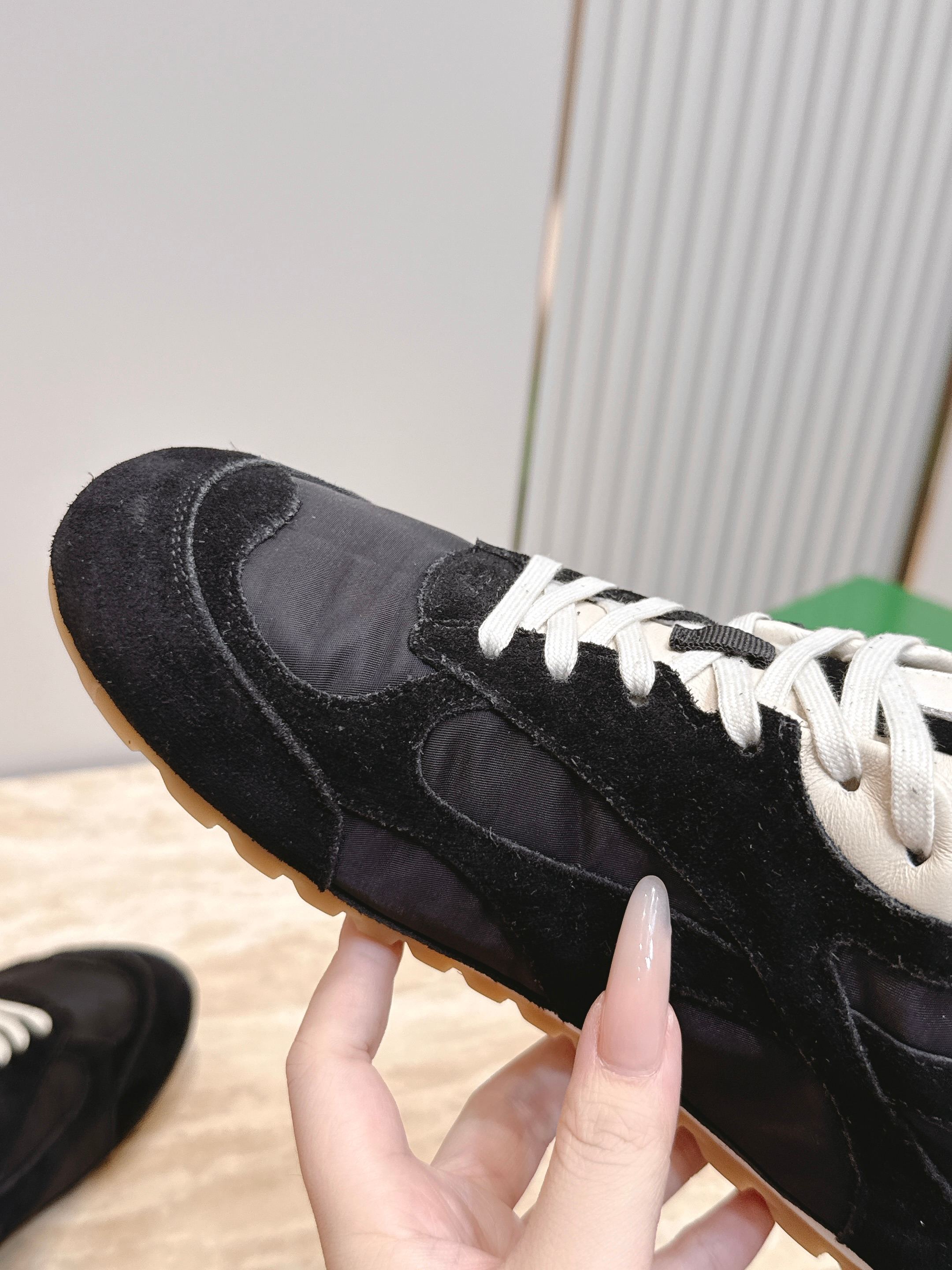 BV Orbit Flash Retro Sneaker Black Suede 934420