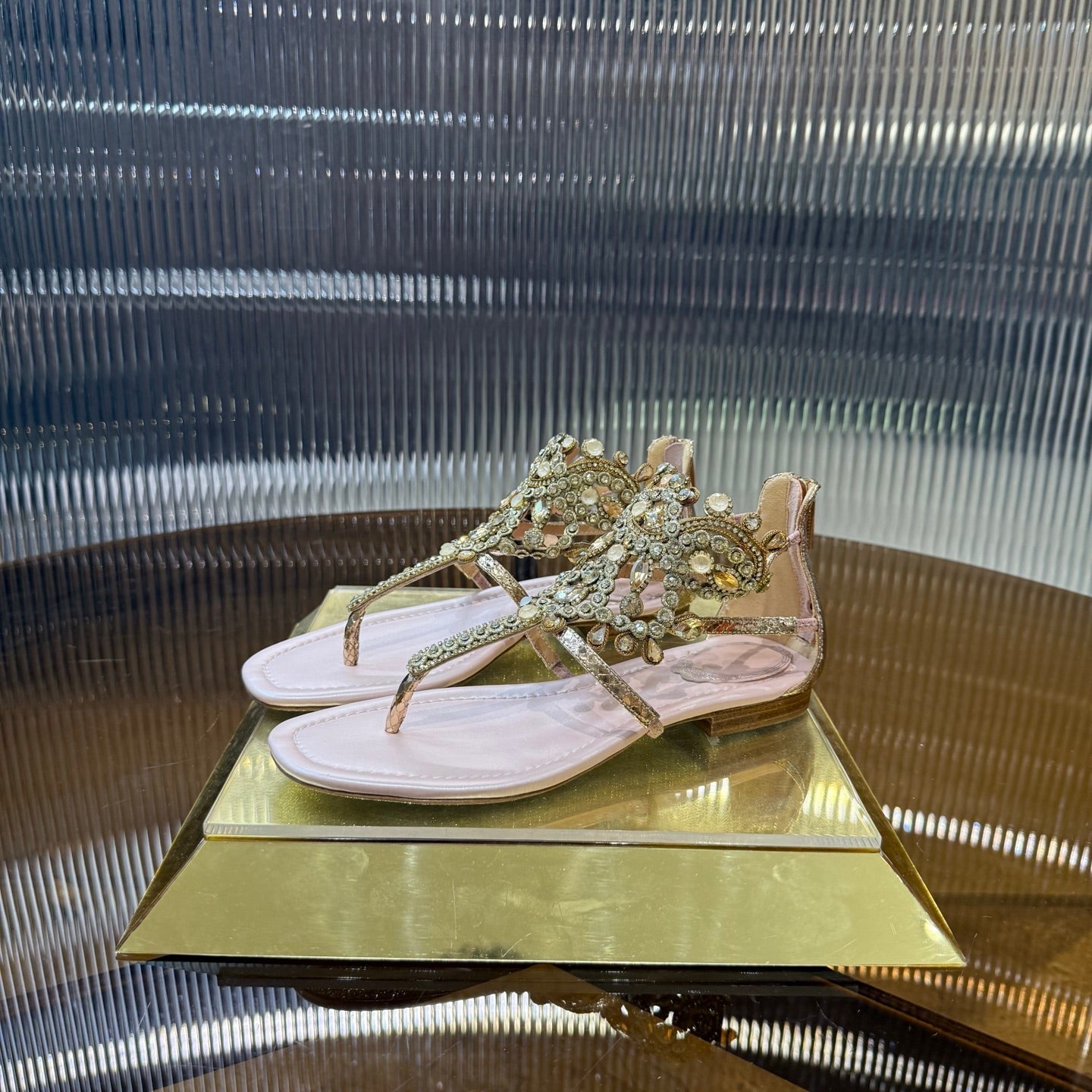RC 25C Thong Diamond Sandals Pink Gold Sheepskin Rhinestone 339505