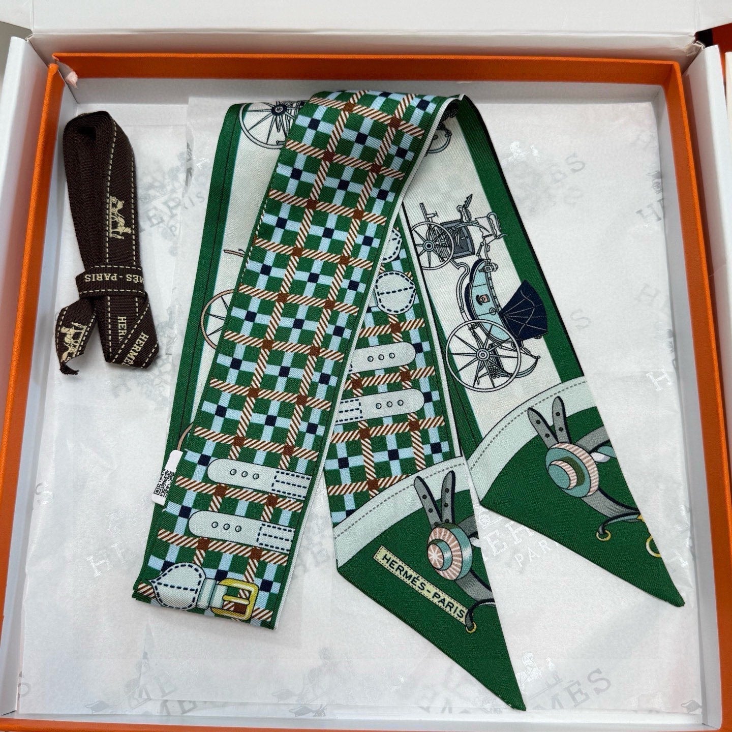 HM Twilly Mini Scarf 86CM Green Mulberry Silk 968840