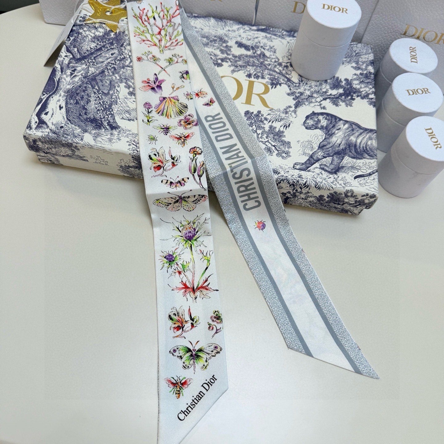 CD Twilly Mini Scarf 105 White Gray Silk Twill 147652