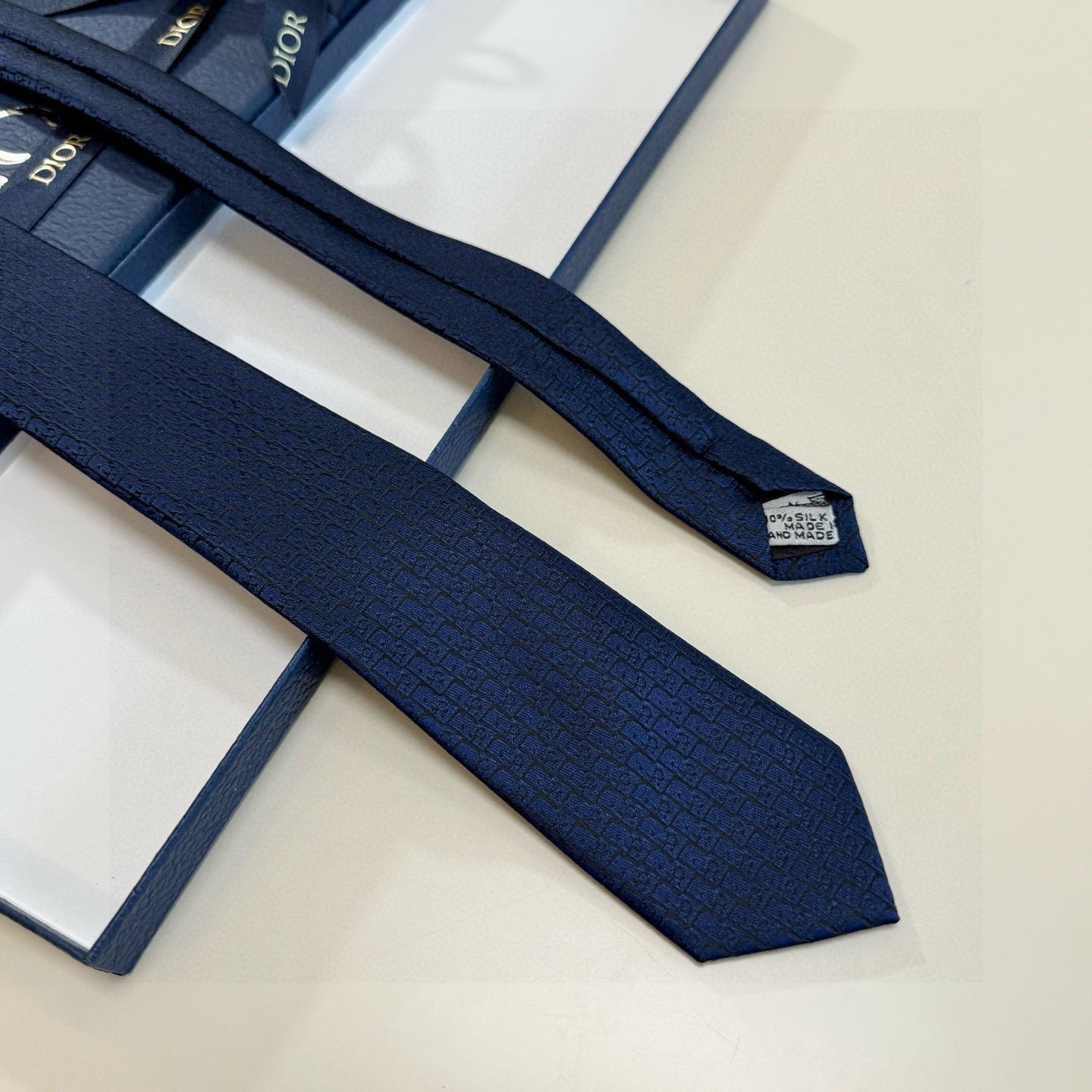 CD Tie Dark Blue Silk 330079