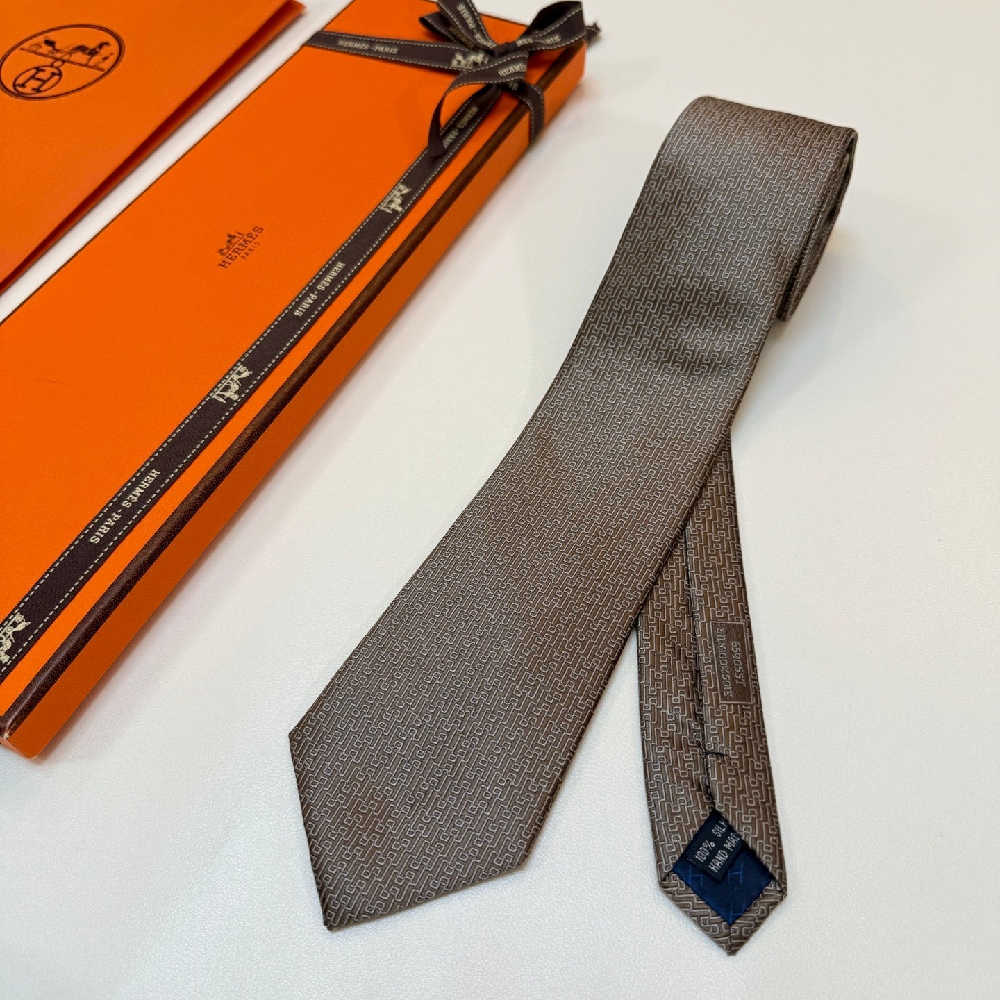 HM Tie Taupe Twill Silk 327133