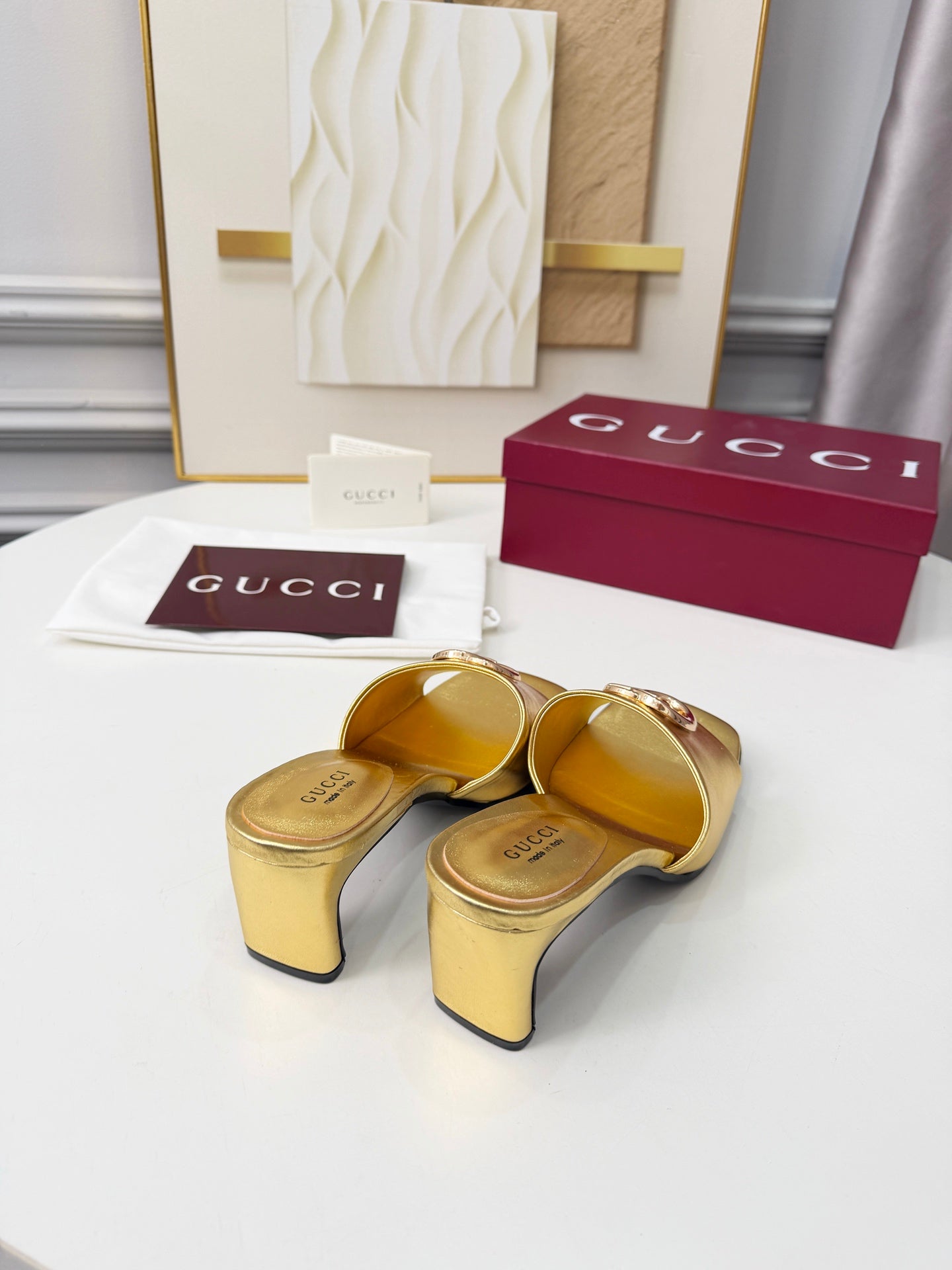 GG 2026 Early Spring Sandals Gold Sheepskin 688529