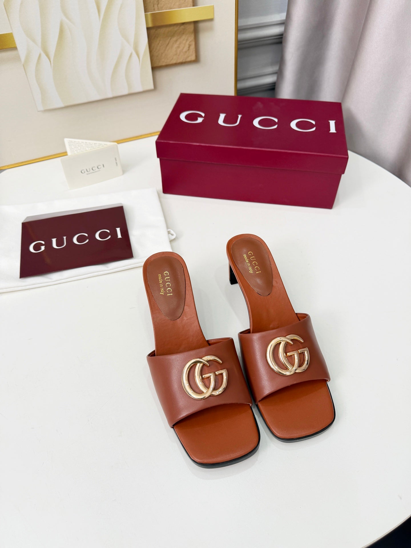 GG 2026 Early Spring Sandals Tan Brown Sheepskin 688533