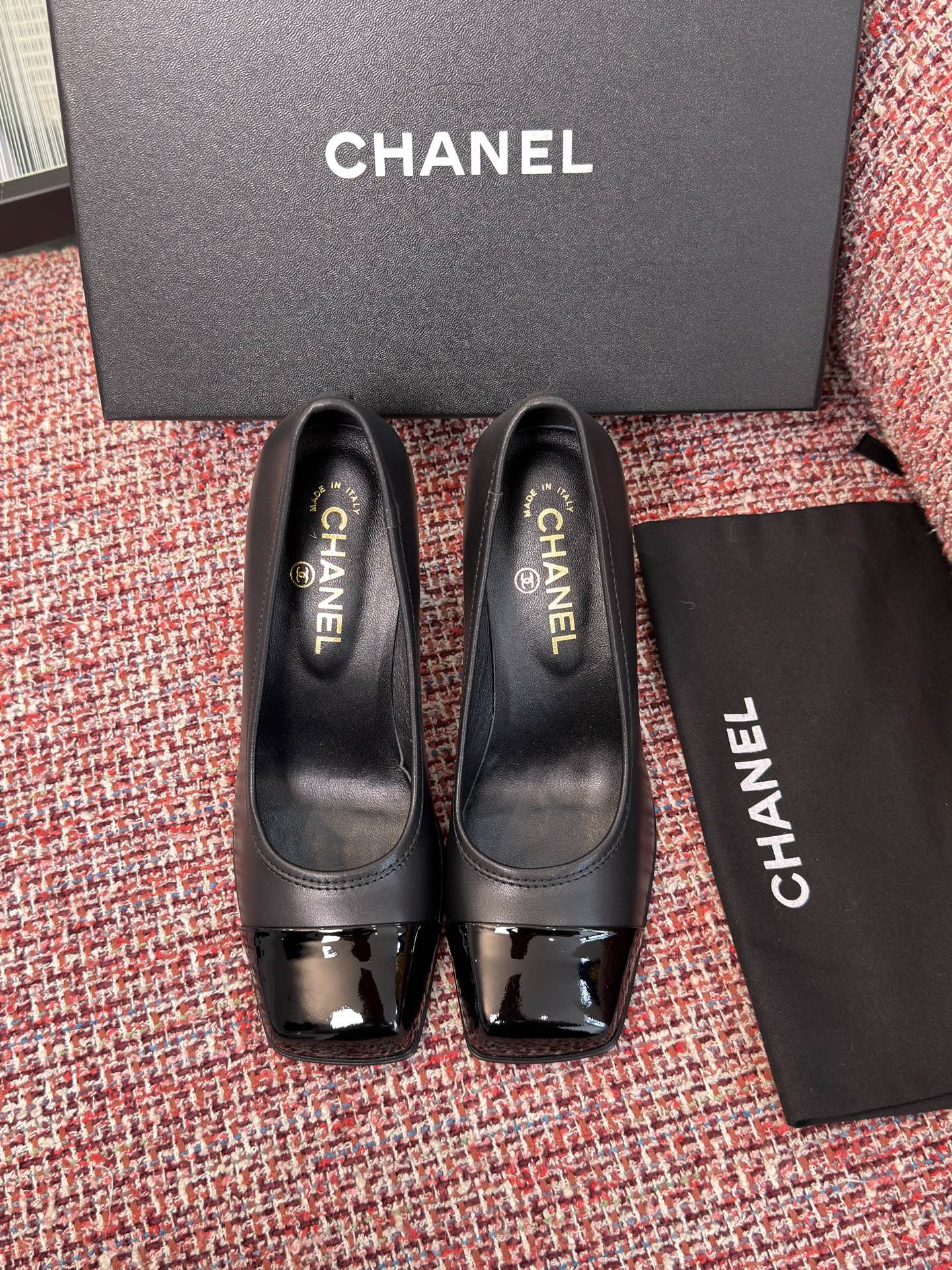 CC 26s Pumps Square Toe Block 8.5cm Black Lambskin 962955
