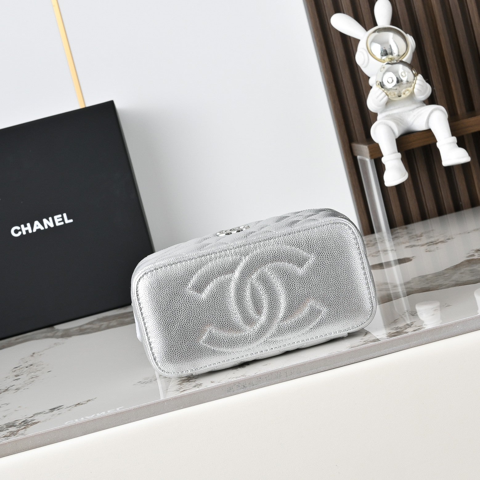 CC 25C Vanity Case Metallic Sliver Caviar Leather 286275