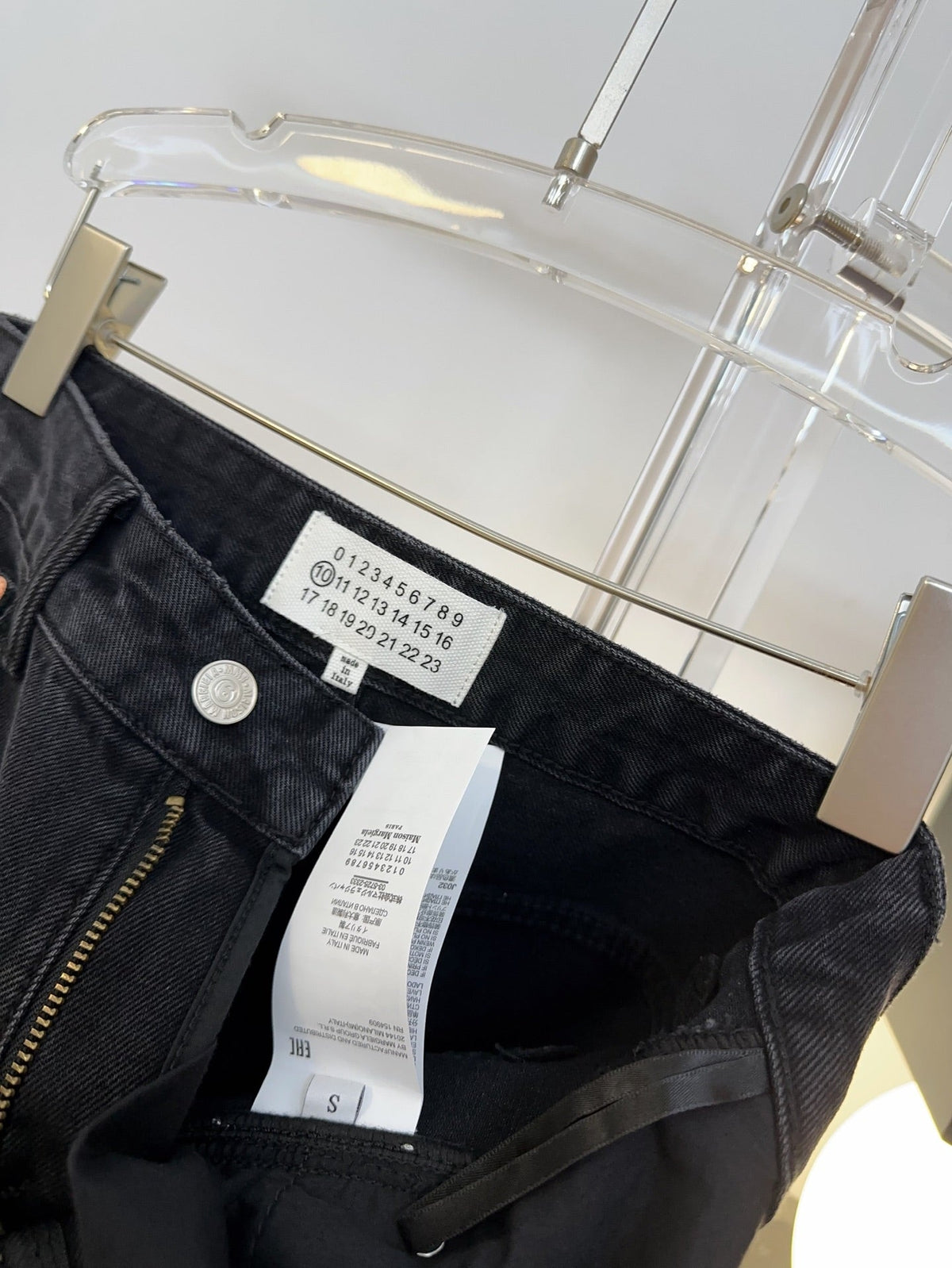 Maison Margiela 26s Jeans Wide-Leg Black Denim 429820