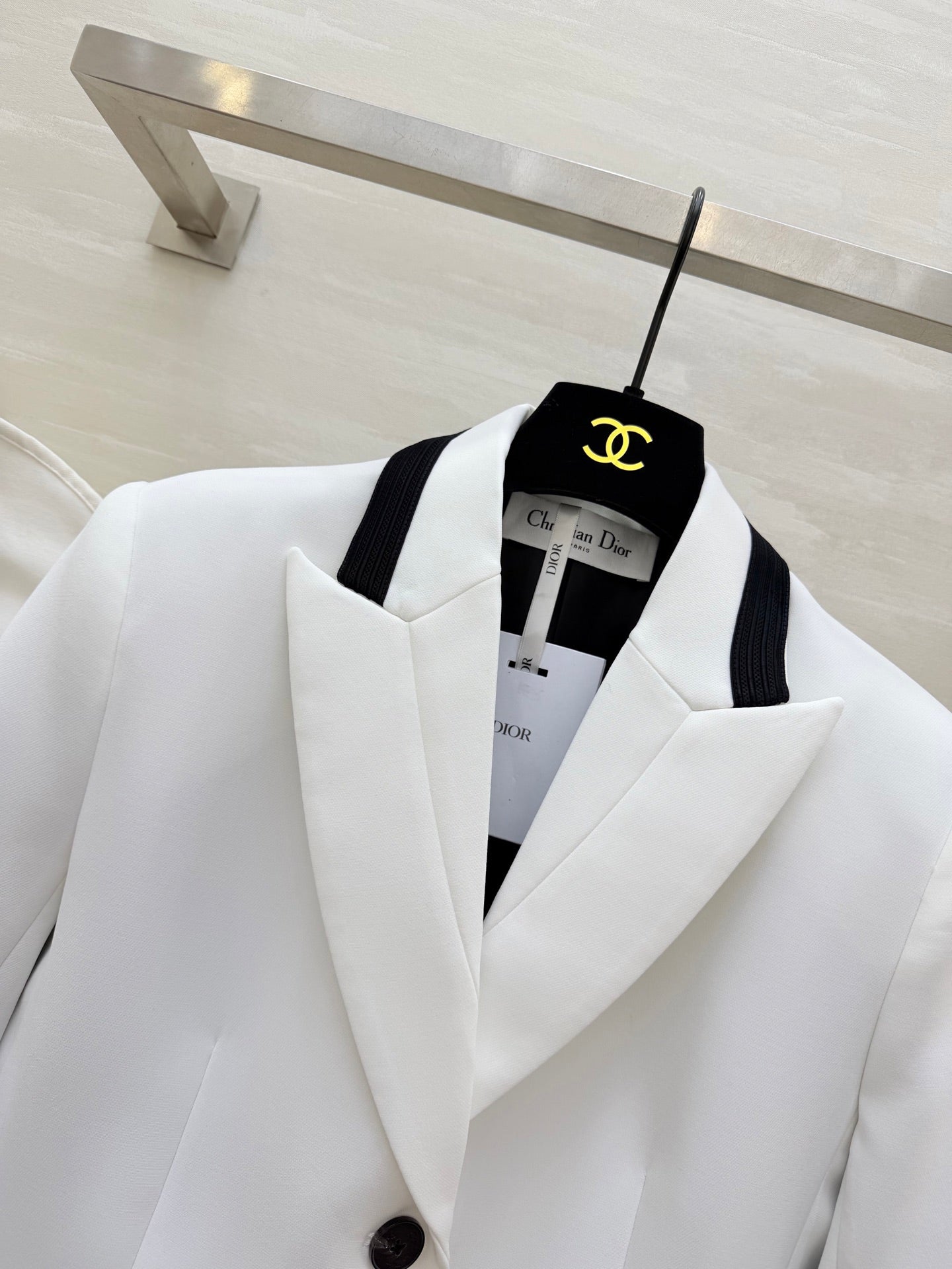 CD 26s Short Blazer White Wool Blend Fabric 855447