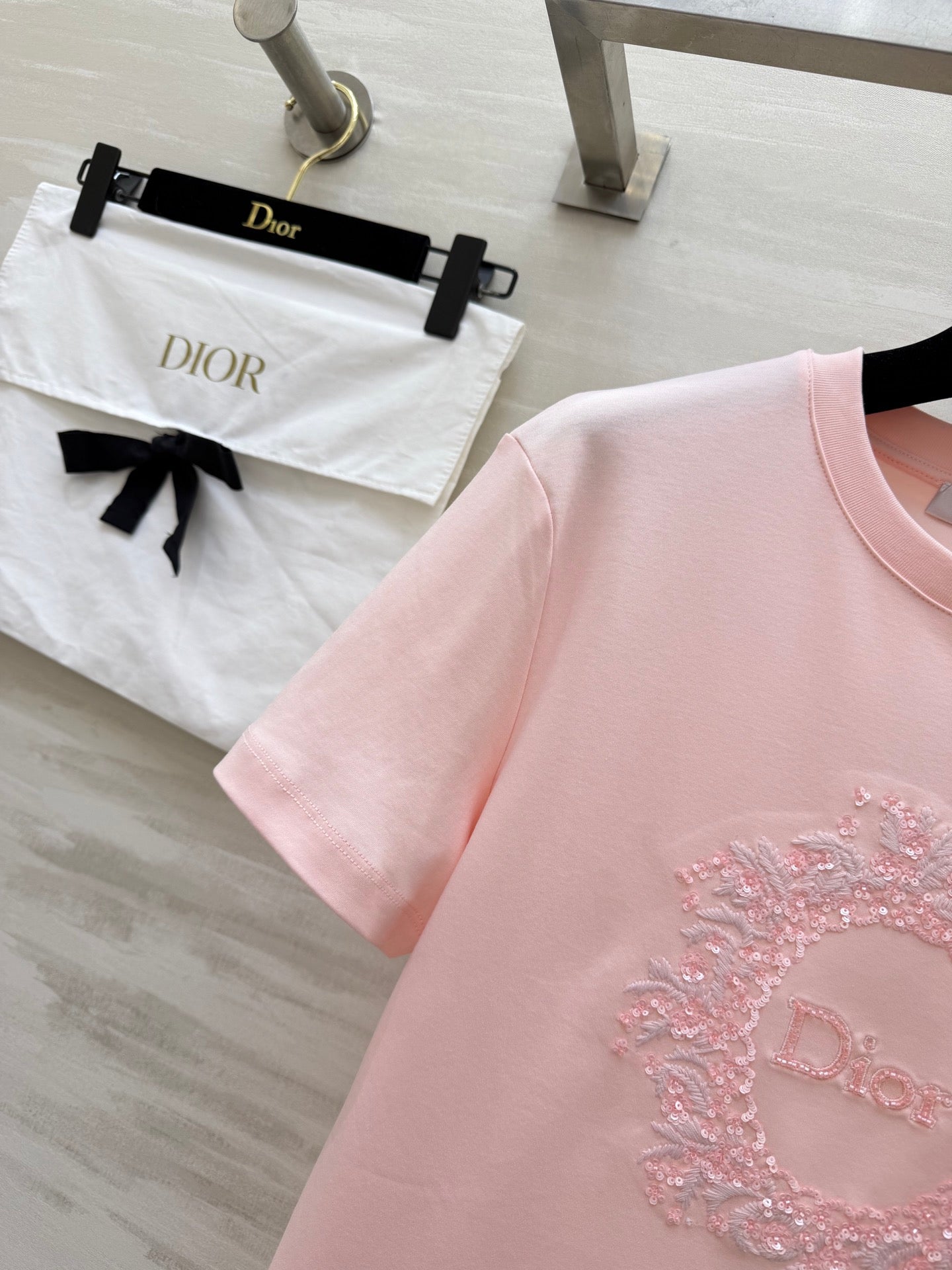 CD 26s T-shirt 3D Hand-Beaded Light Pink Cotton 363657