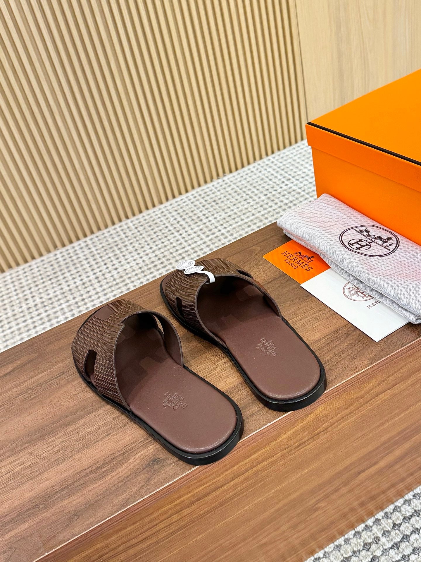 HM Izmir Sandals Coffee Embossed Leather 799283