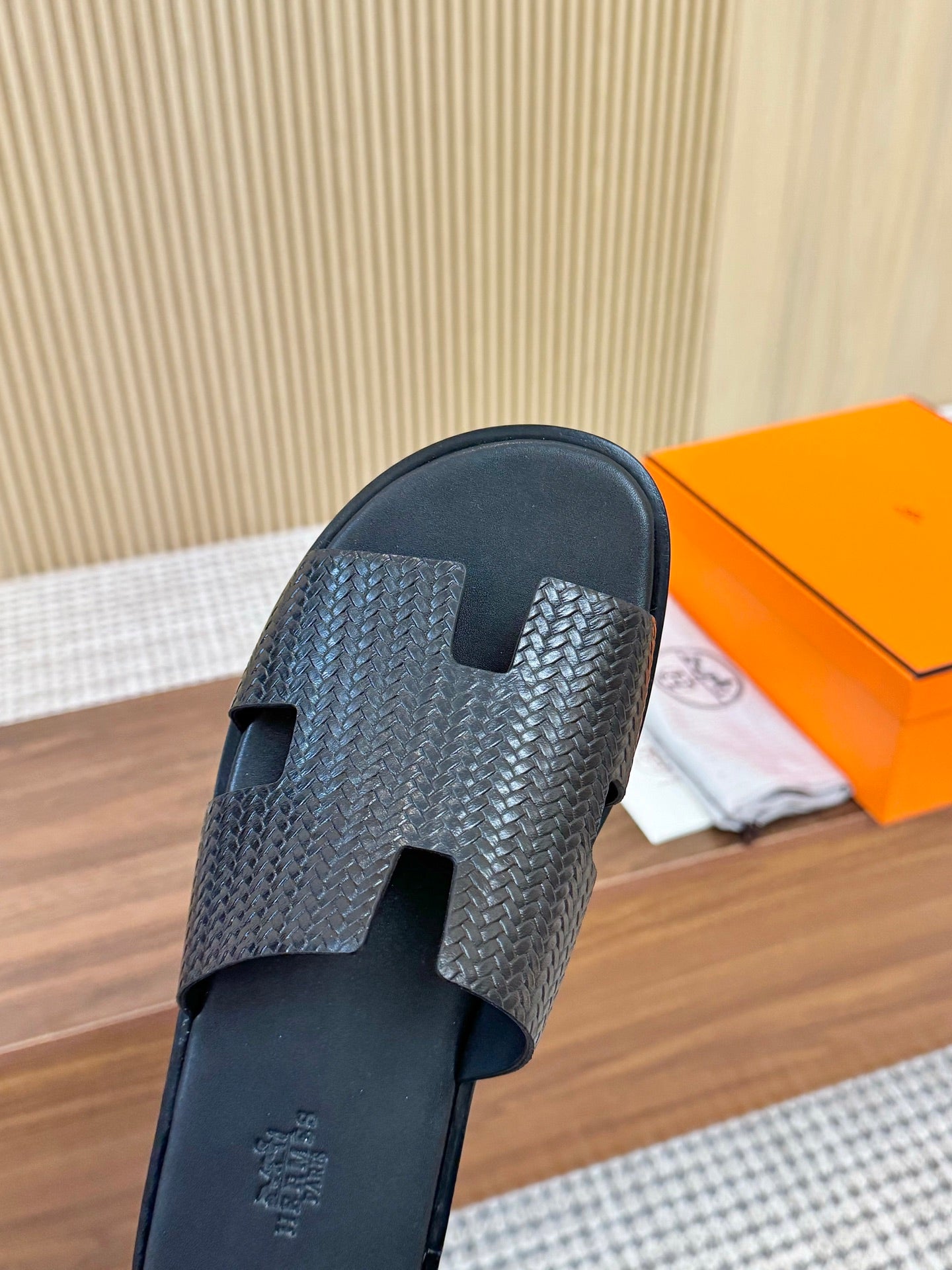 HM Izmir Sandals Black Embossed Leather 799285