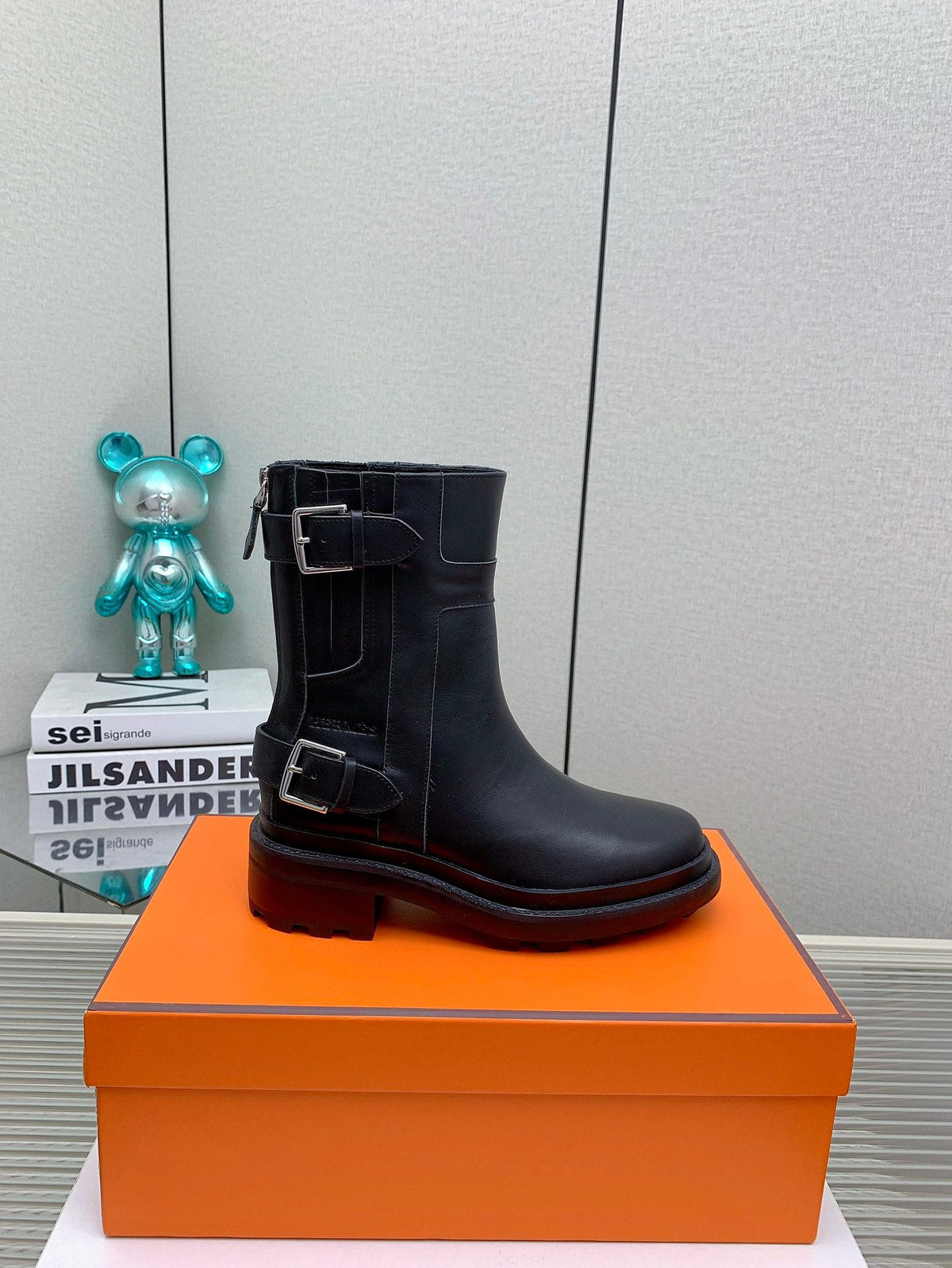 HM 26s Jaime Ankle Boots Black Leather 160383