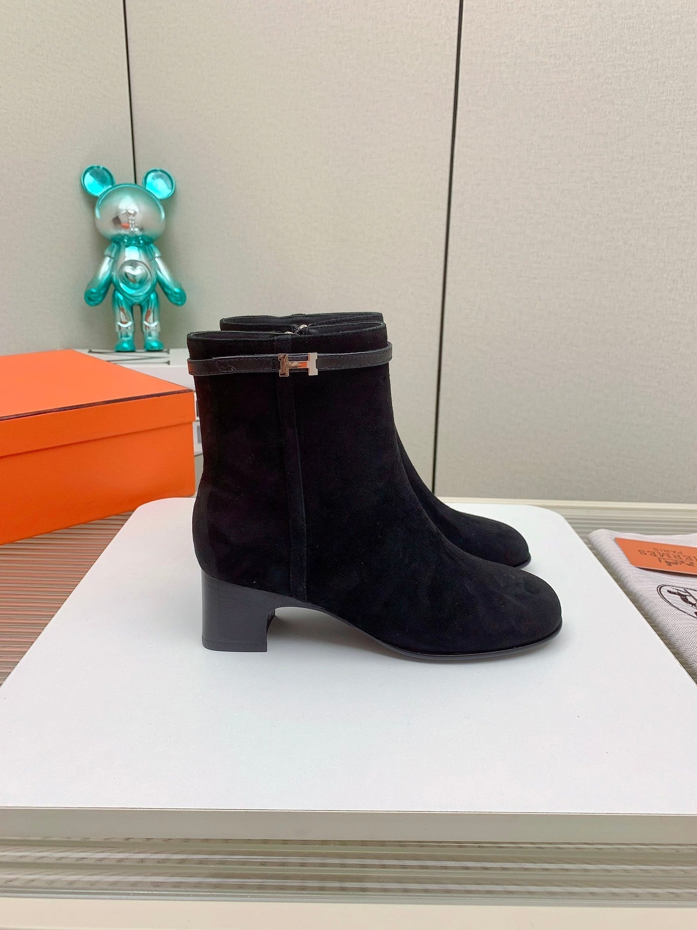 HM Imperial 50 Ankle Boot Black Suede 971342