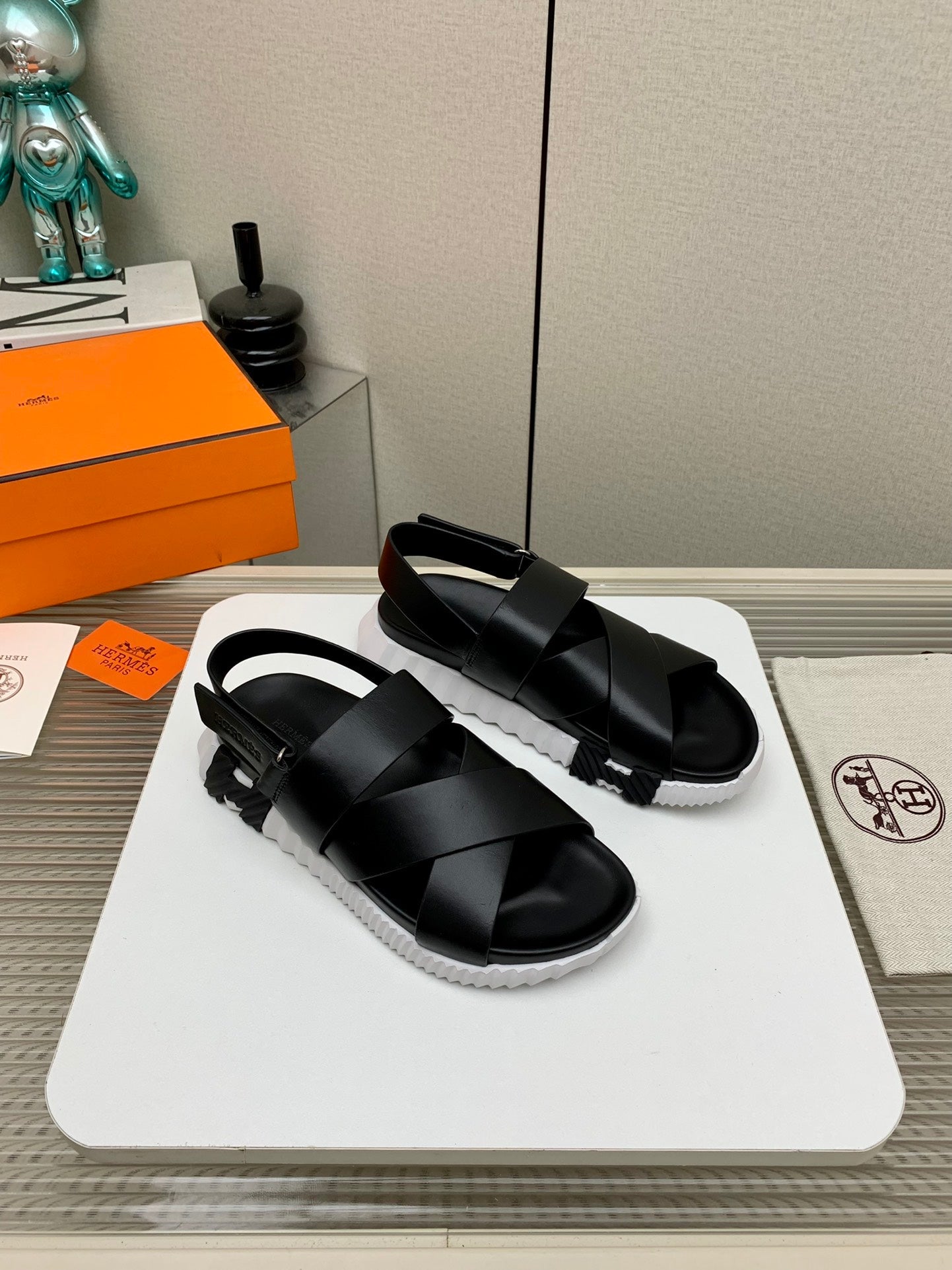 HM 25 Electric Sandal Cowhide and Rubber 245618