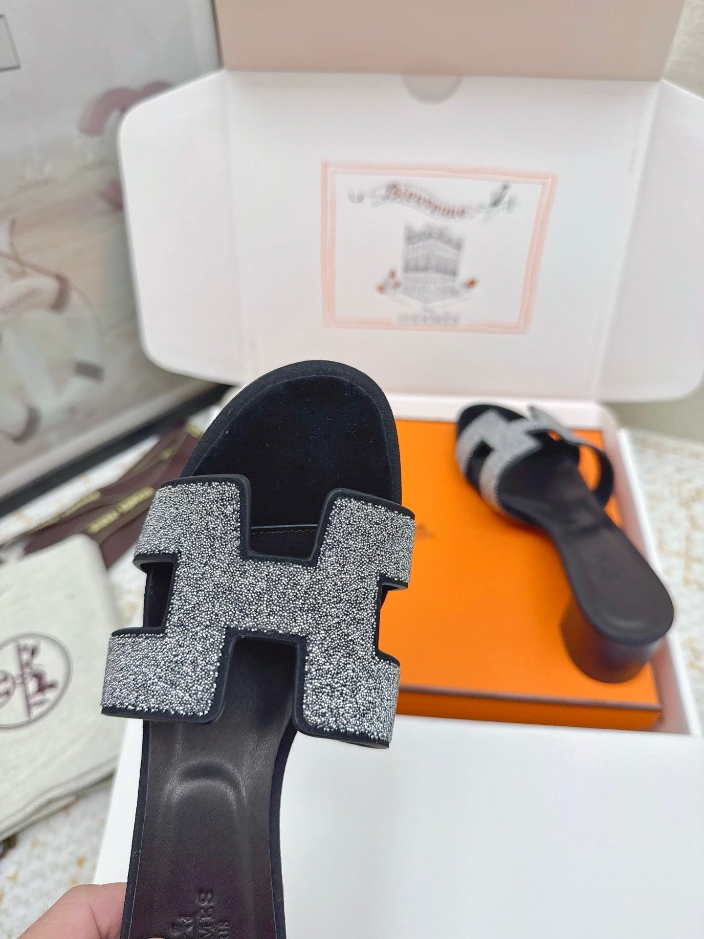 HM Oasis Sandals with Rhinestone Black Cowhide 625267