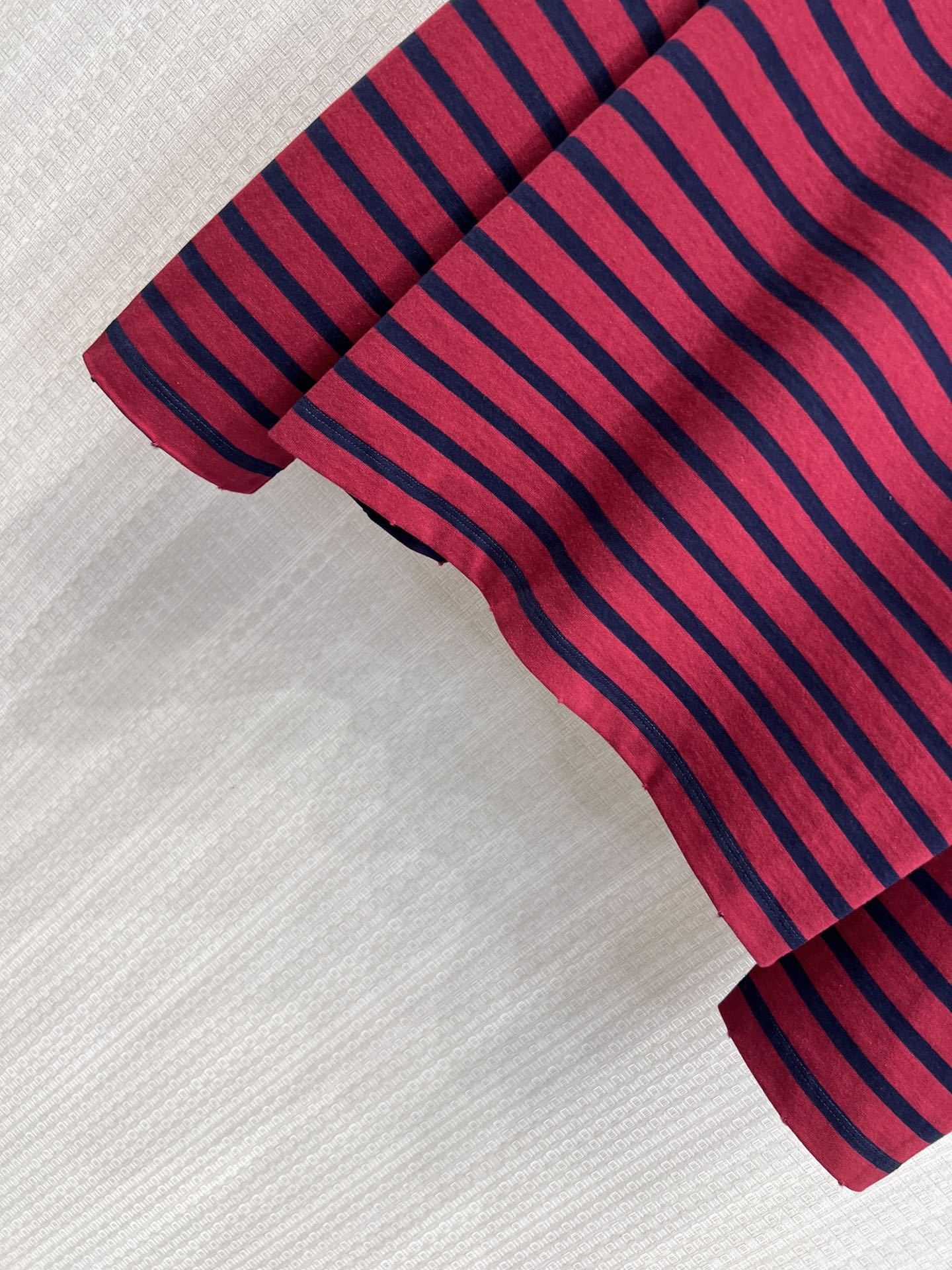 Miu 26s T-shirt Long-Sleeved Navy Blue Red Cotton 370130