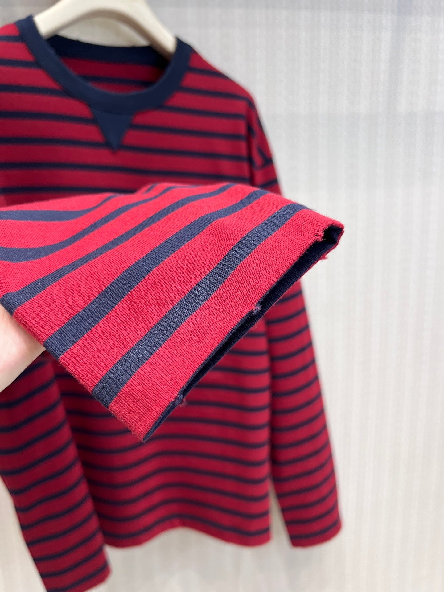 Miu 26s T-shirt Long-Sleeved Navy Blue Red Cotton 370130
