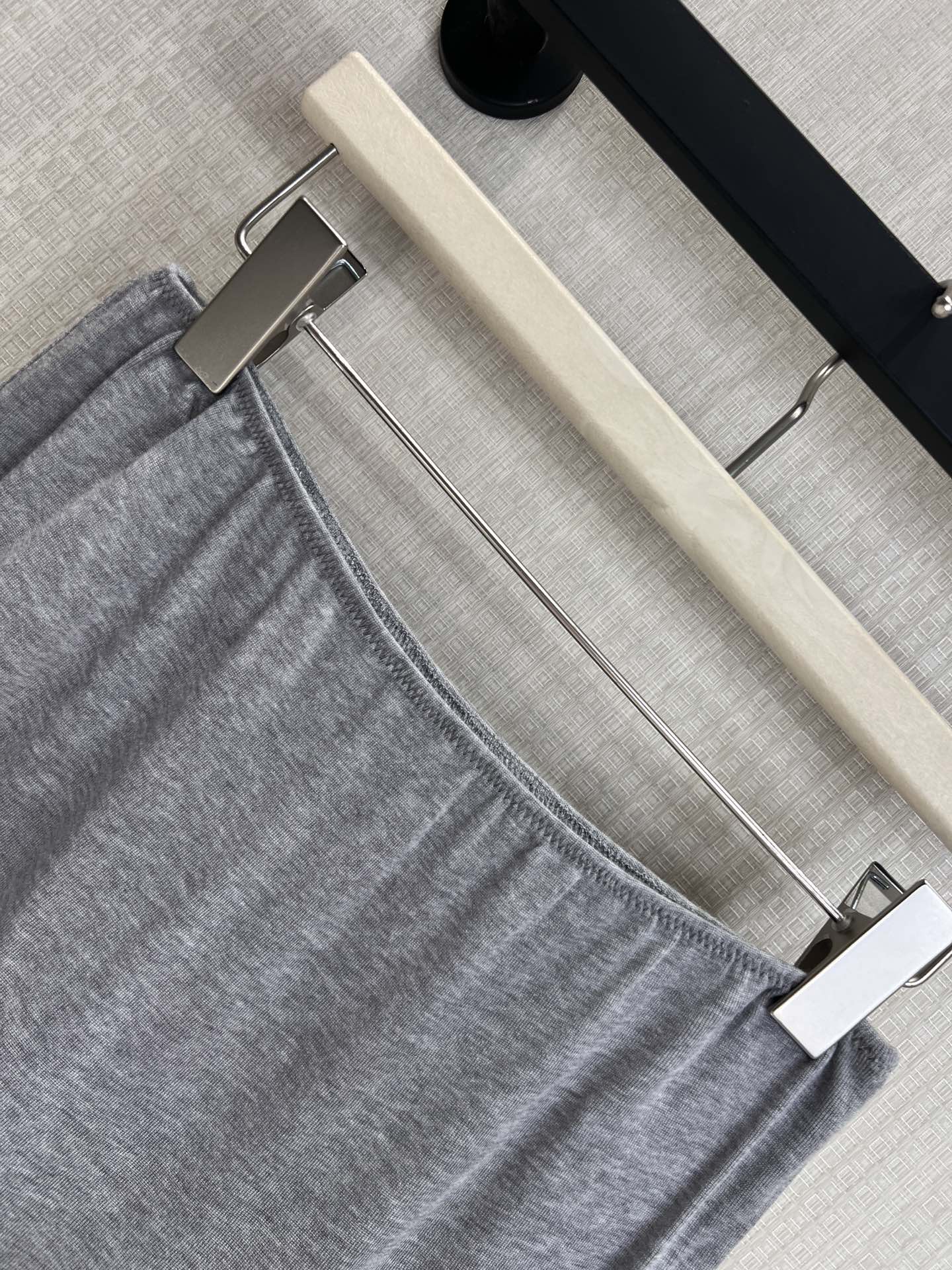 Miu 26s Skirt Grey Silk 370176