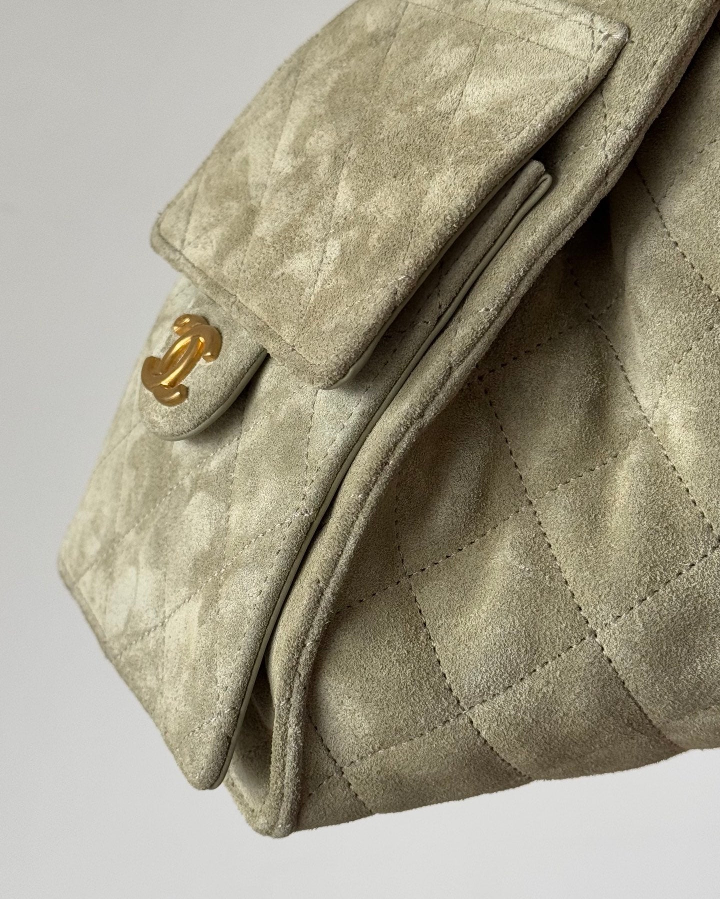 CC 25C Hobo Bags 30cm Khaki Suede