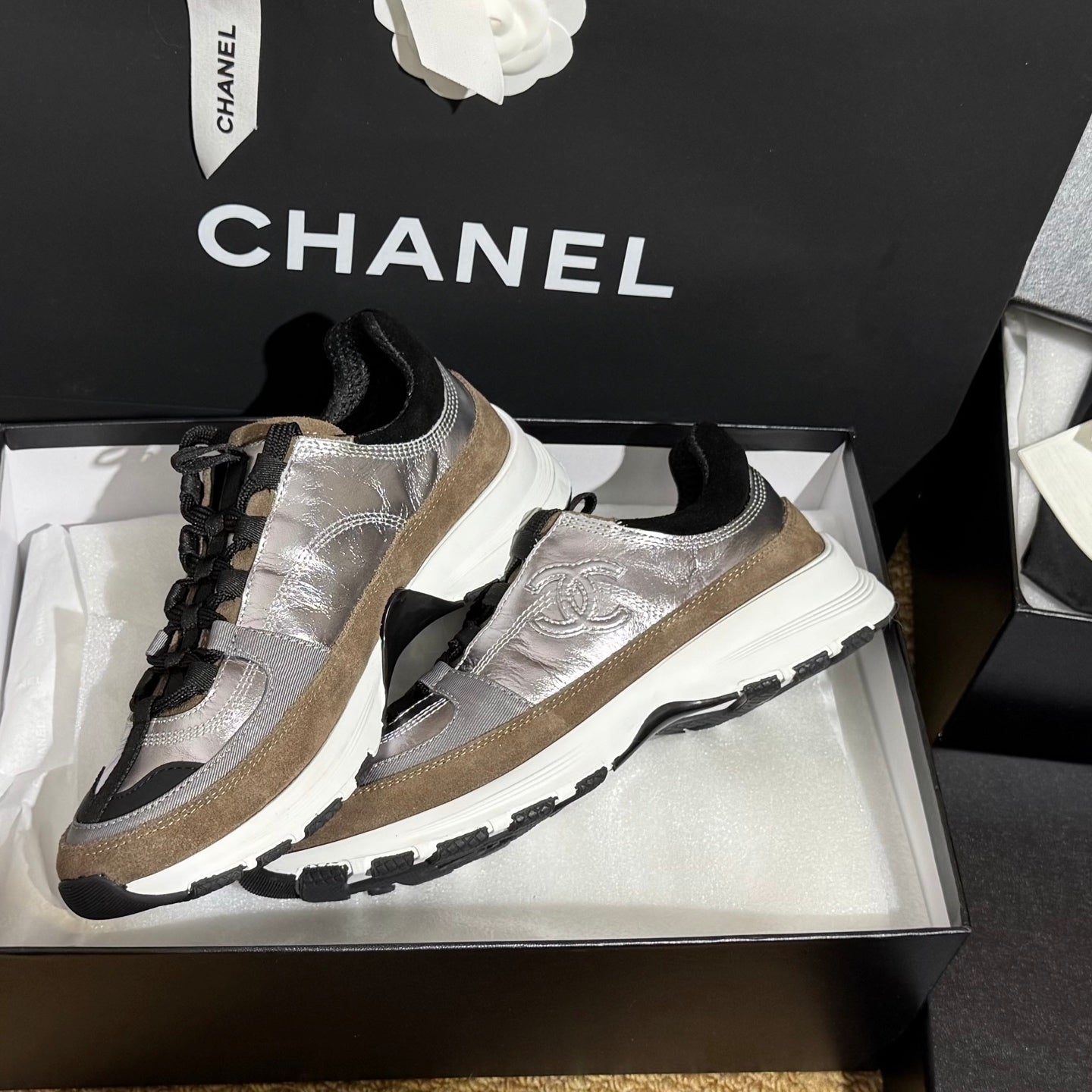 CC 25A Trainers Silver Black Brown Laminated Calfskin And Suede Calfskin352118