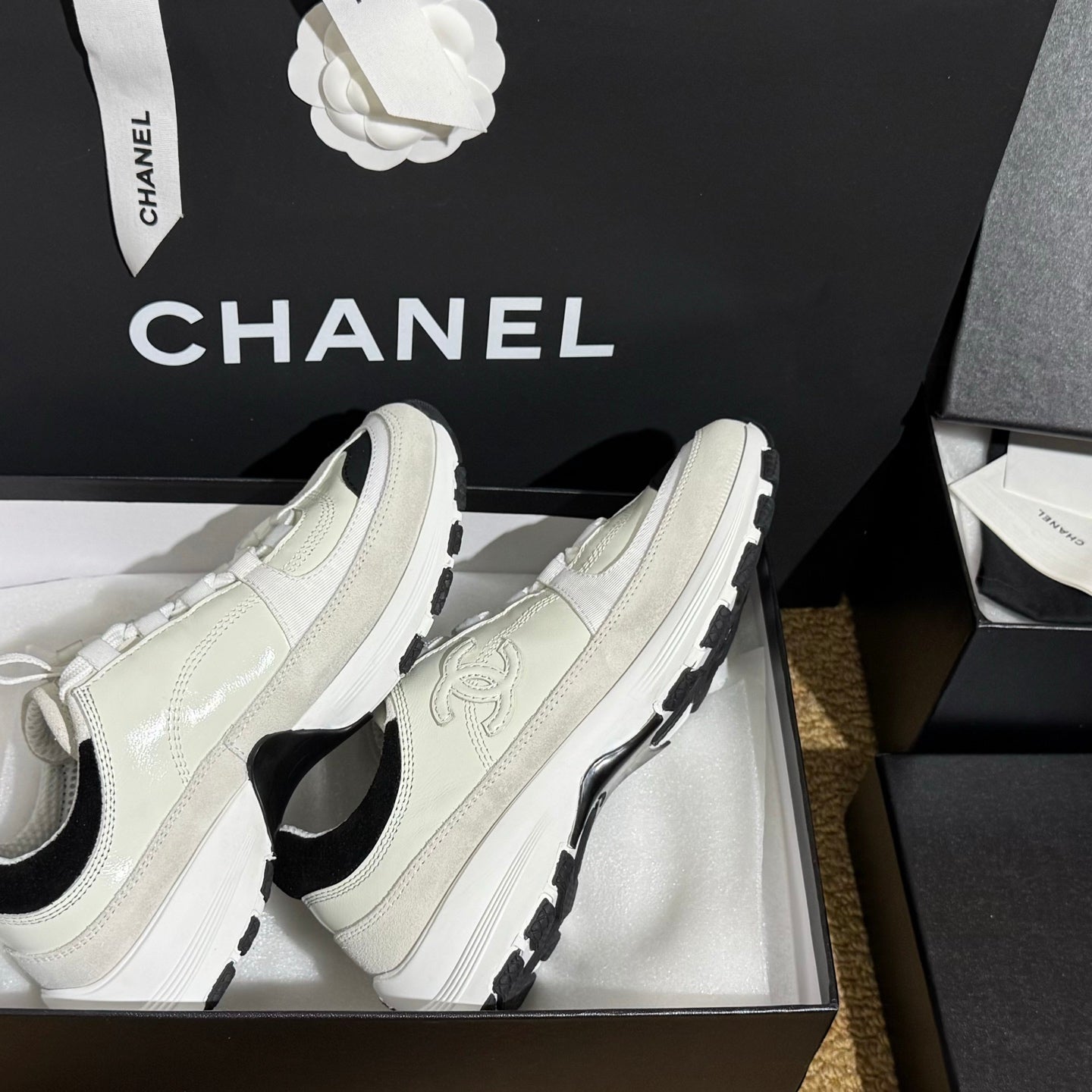 CC 25A Trainers Ash Mist Black Laminated Calfskin And Suede Calfskin 352122