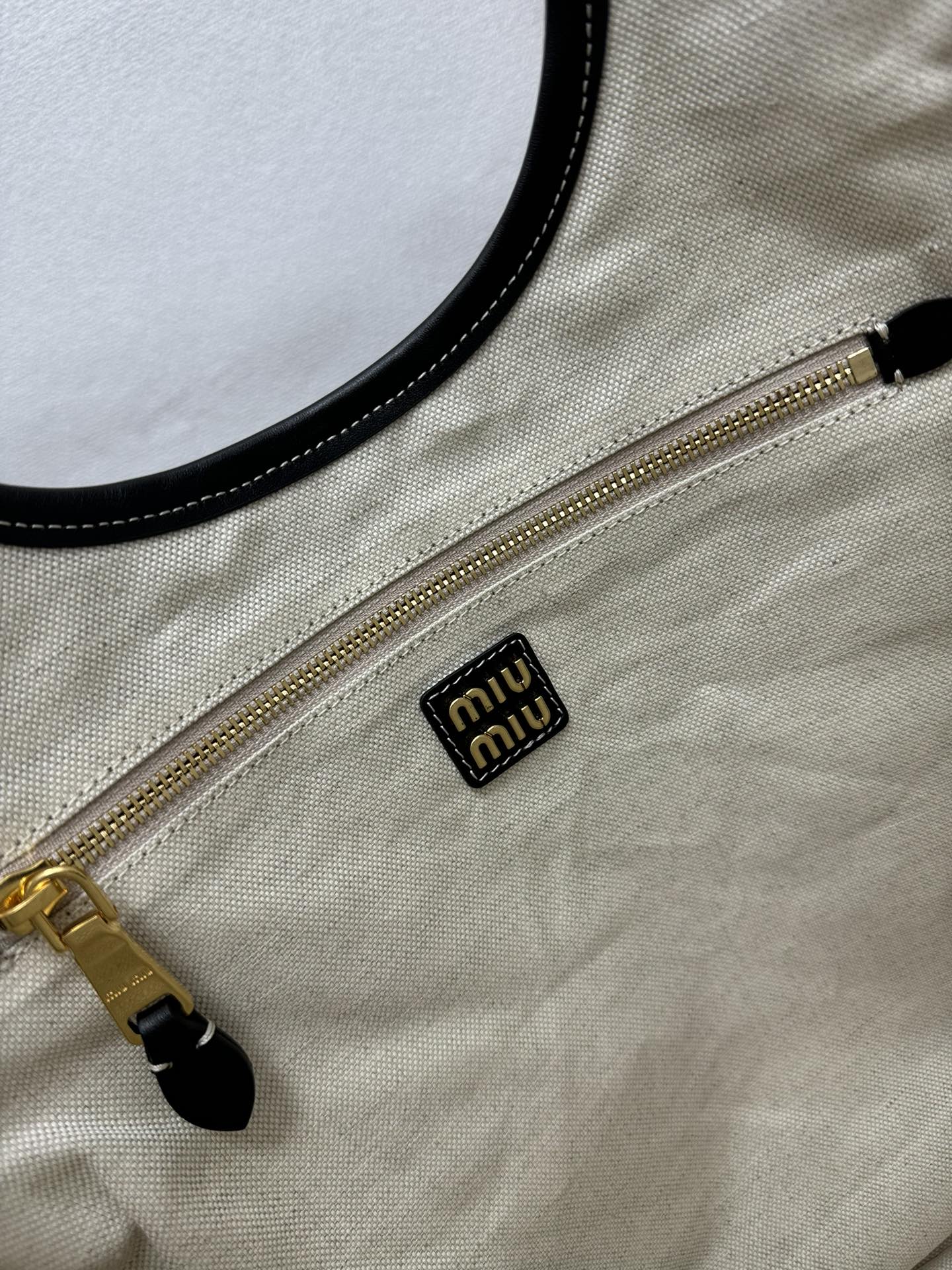 Miu Ivy Tote Bag 35cm Black Leather 175699