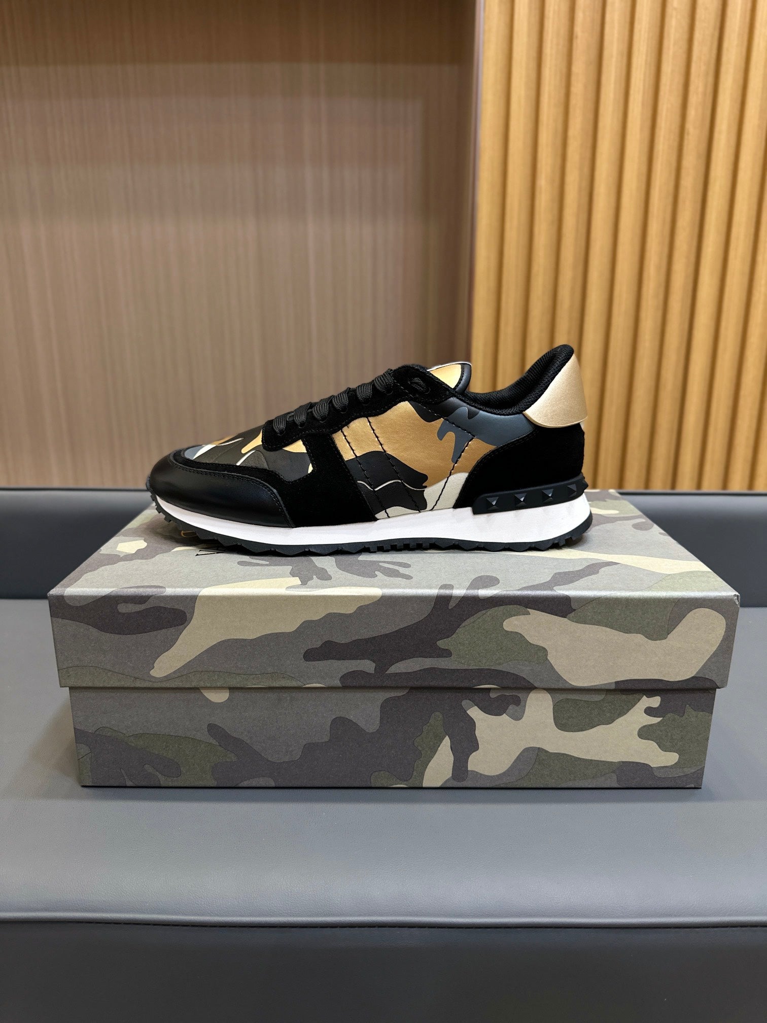 VT 25 Rockrunner Sneaker Camouflage Sheepskin 349045