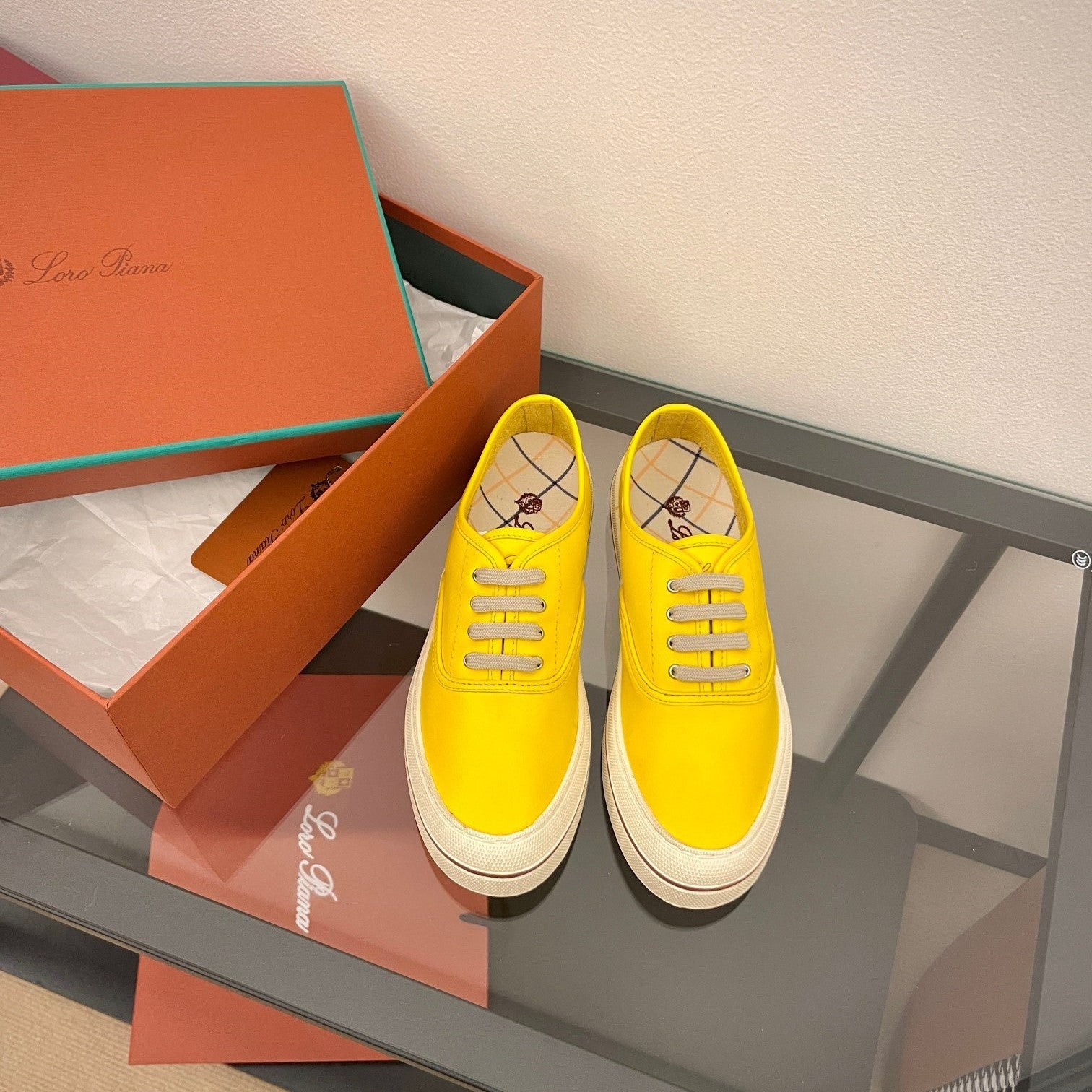 LP Nantucket Walk Sneaker Yellow Leather 723194