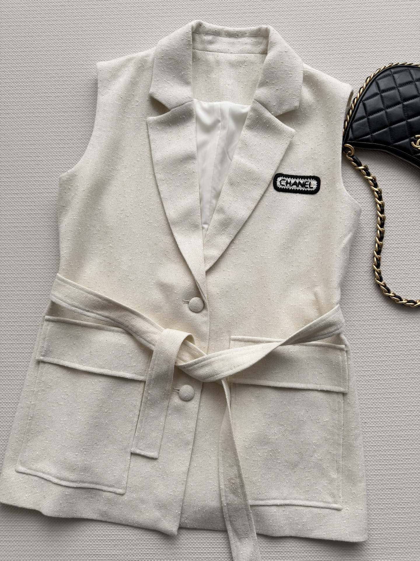 CC 26s Vest Ivory Wool Viscose 338886