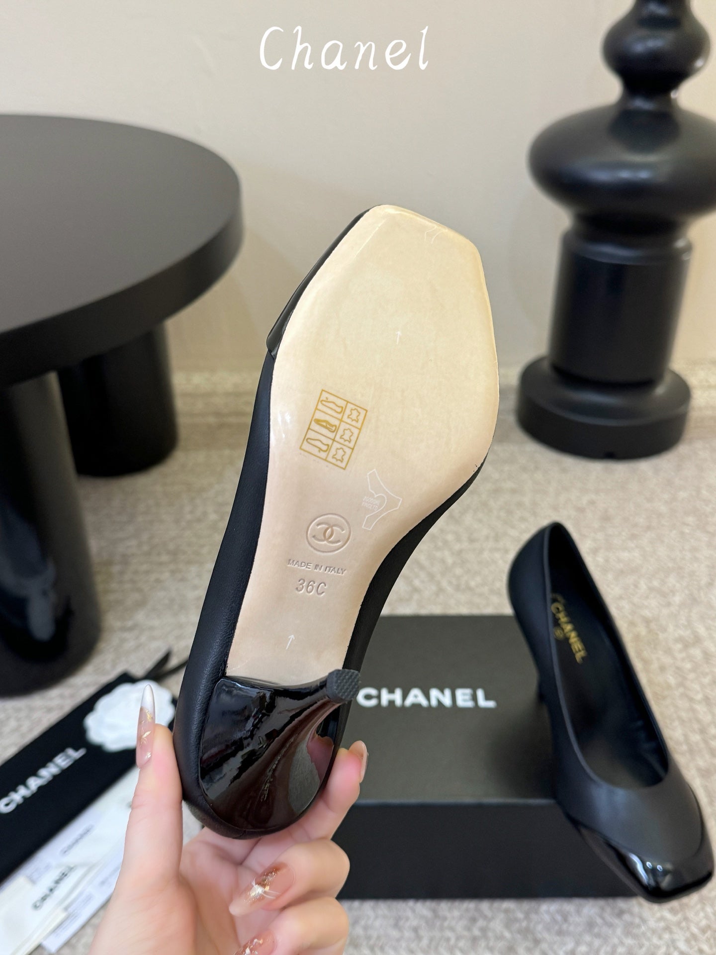 CC 26s Square Toe Pump Black Sheepskin 835682