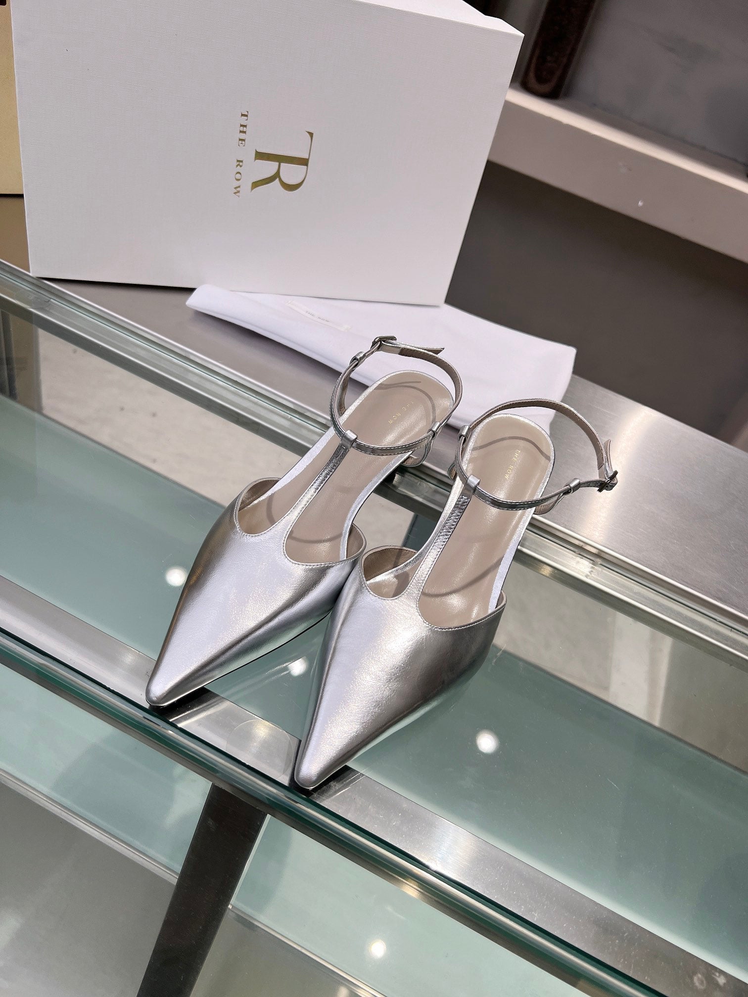The Row 26s Pointed-Toe Slingbacks Sliver Lambskin 997833