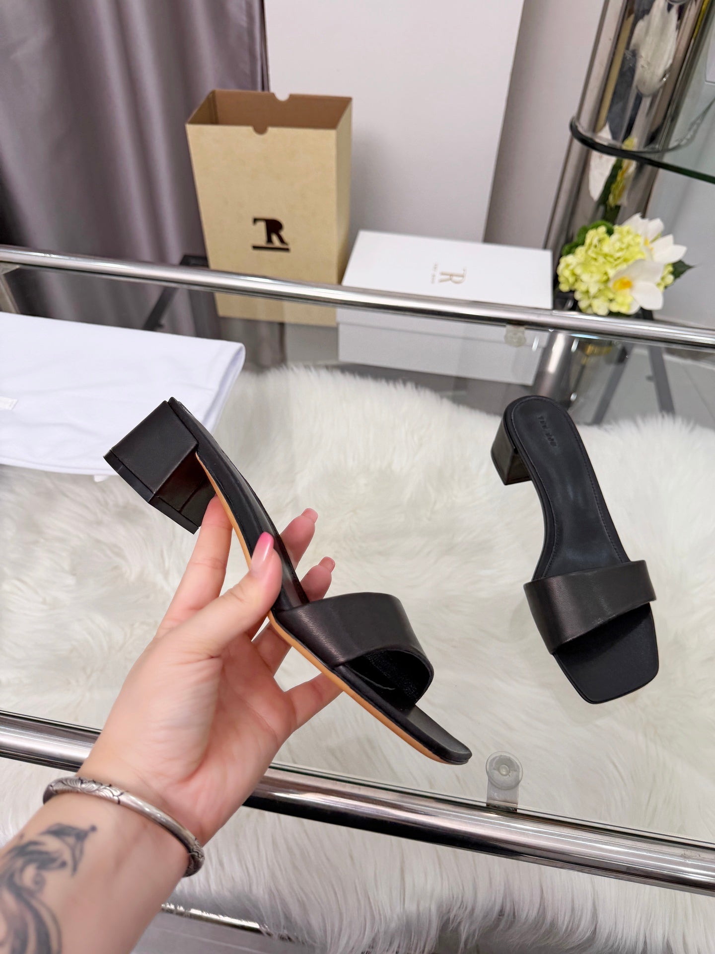 The Row New Chocolate Slide Black Lambskin 707567