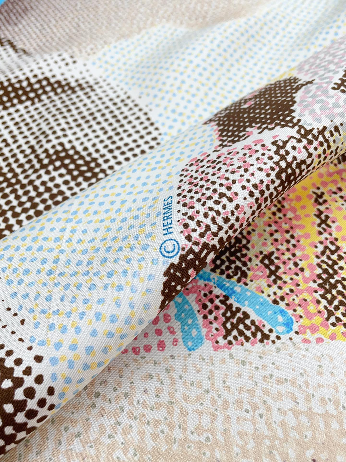 Regard De Soie Scarf 90 CM In Colorful Silk Twill 213692