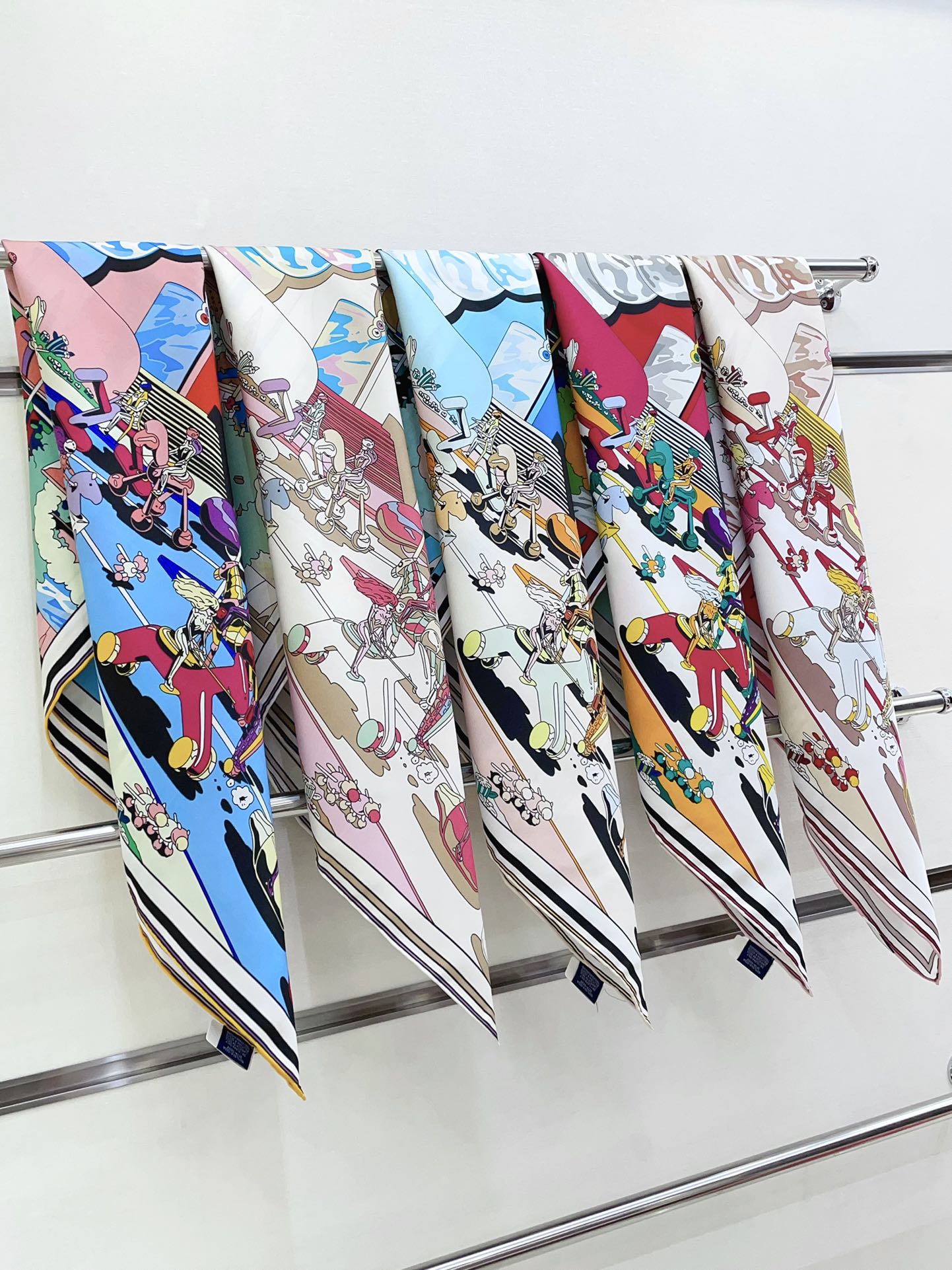 Locomotion Shawl 90 CM In Colorful Silk Twill 225467