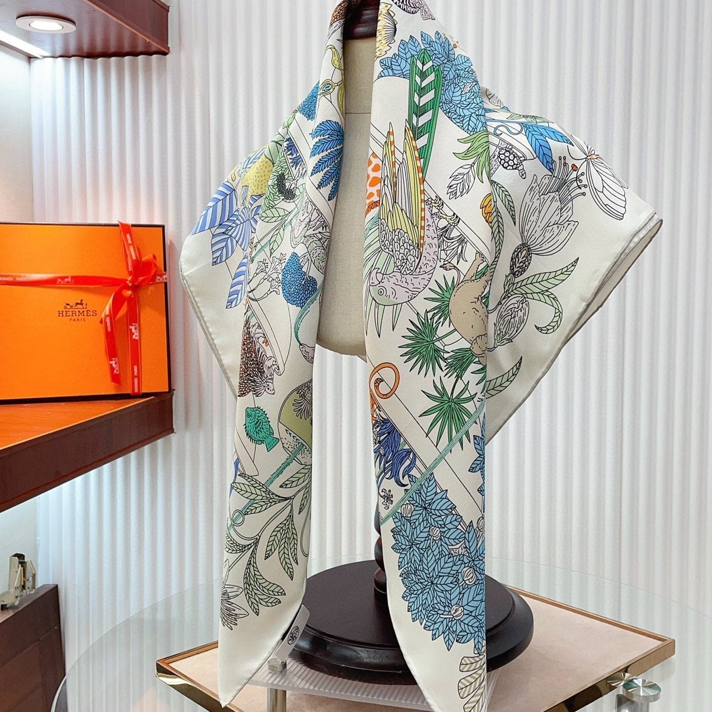 Precious Paradise Scarf 90 CM In Colorful Silk Twill 234592